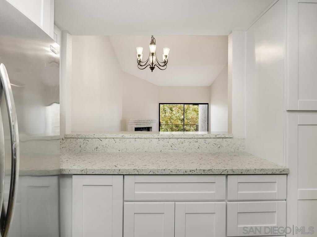 Detail Gallery Image 8 of 30 For 2822  Winthrop Ave, Carlsbad,  CA 92010 - 2 Beds | 2 Baths