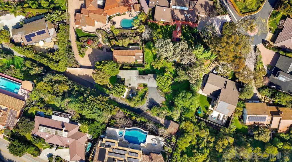 Detail Gallery Image 15 of 15 For 2820  Hidden Valley Road, La Jolla,  CA 92037 - 3 Beds | 2 Baths