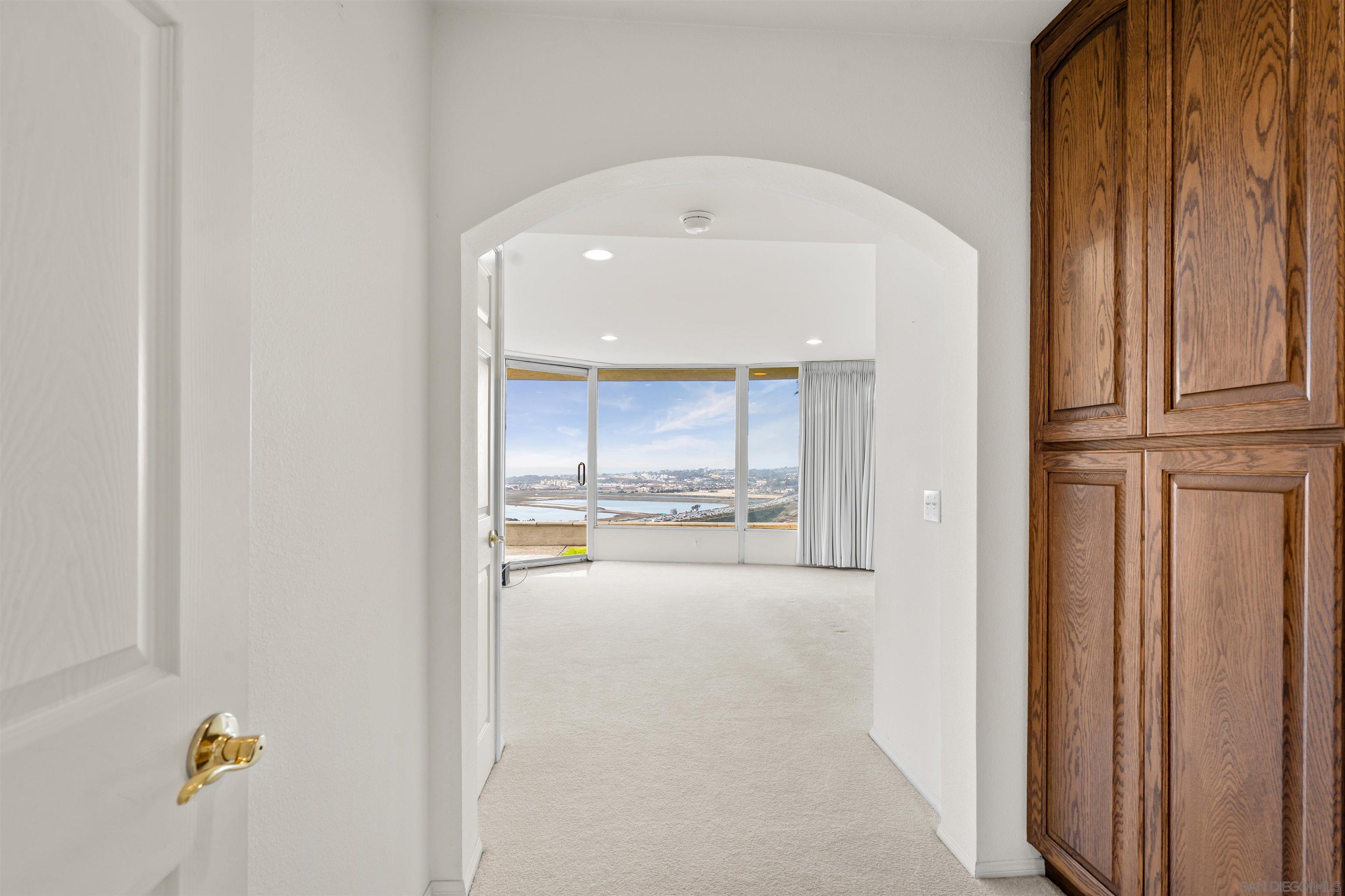 Detail Gallery Image 24 of 65 For 13286  Ocean Vista Rd, San Diego,  CA 92130 - 3 Beds | 3/1 Baths