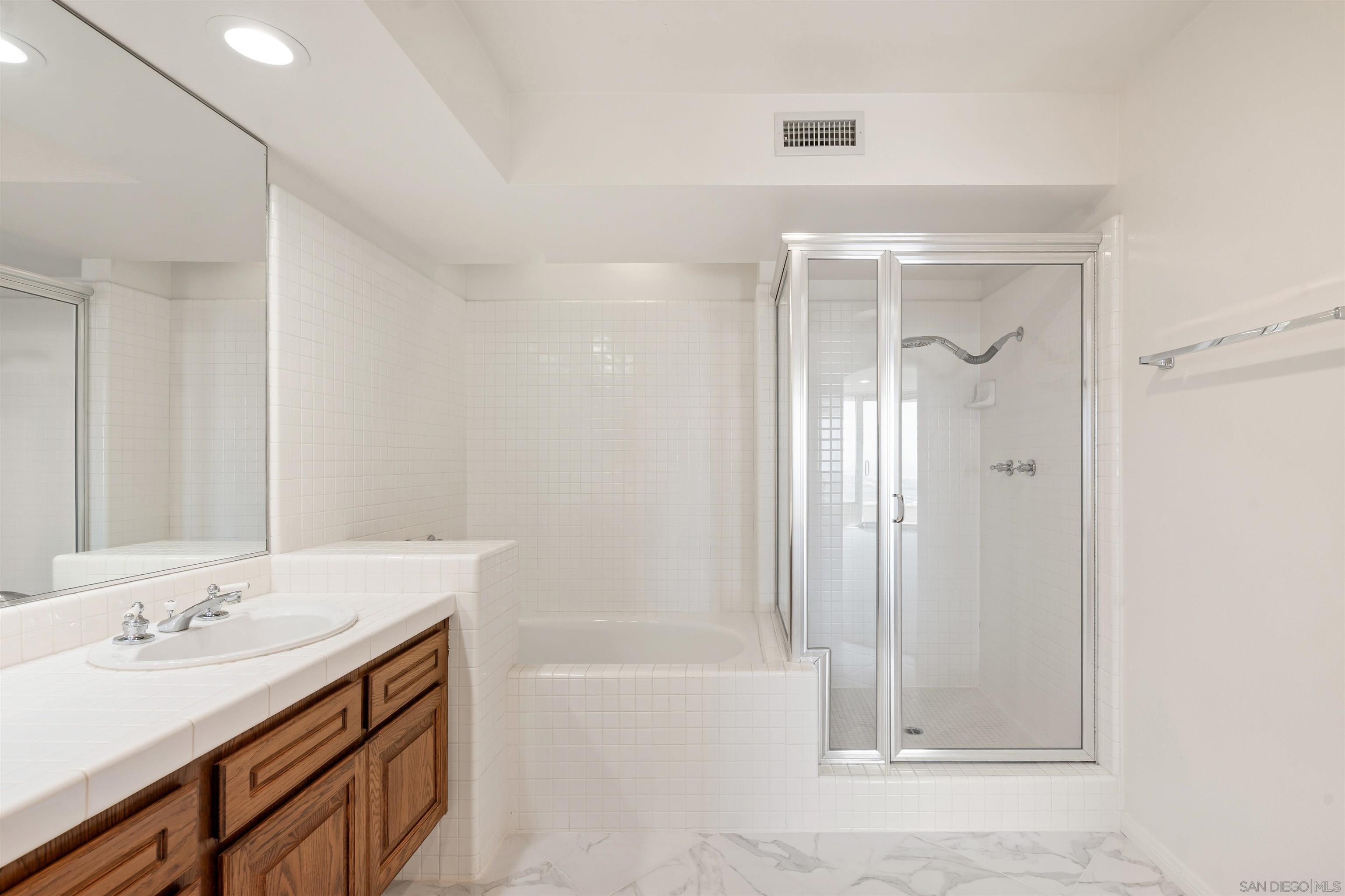 Detail Gallery Image 28 of 65 For 13286  Ocean Vista Rd, San Diego,  CA 92130 - 3 Beds | 3/1 Baths