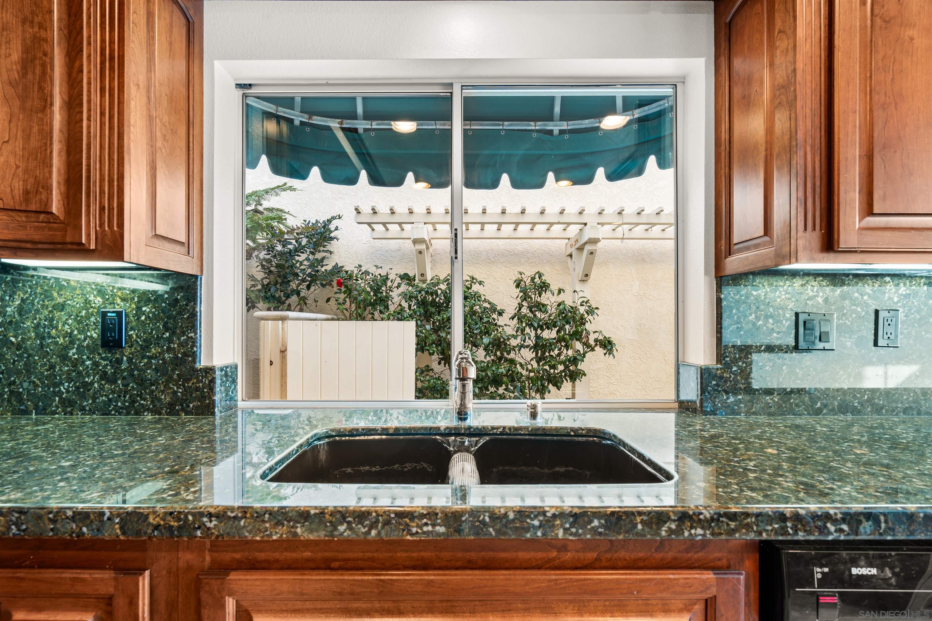 Detail Gallery Image 35 of 65 For 13286  Ocean Vista Rd, San Diego,  CA 92130 - 3 Beds | 3/1 Baths