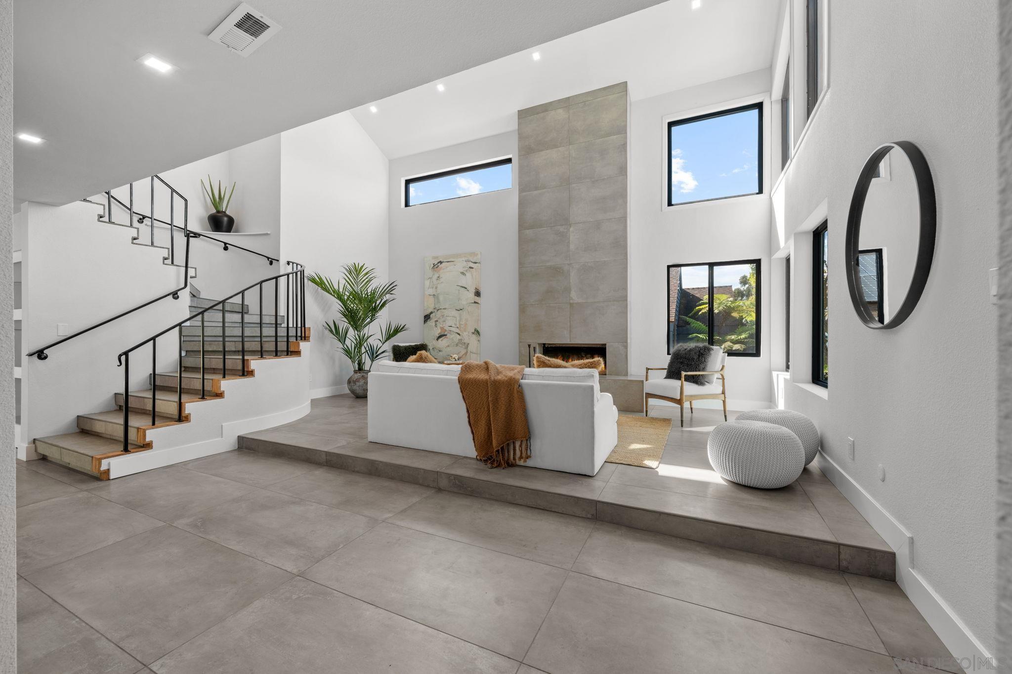 Detail Gallery Image 2 of 29 For 2029  Del Mar Heights Rd, Del Mar,  CA 92014 - 4 Beds | 4/1 Baths