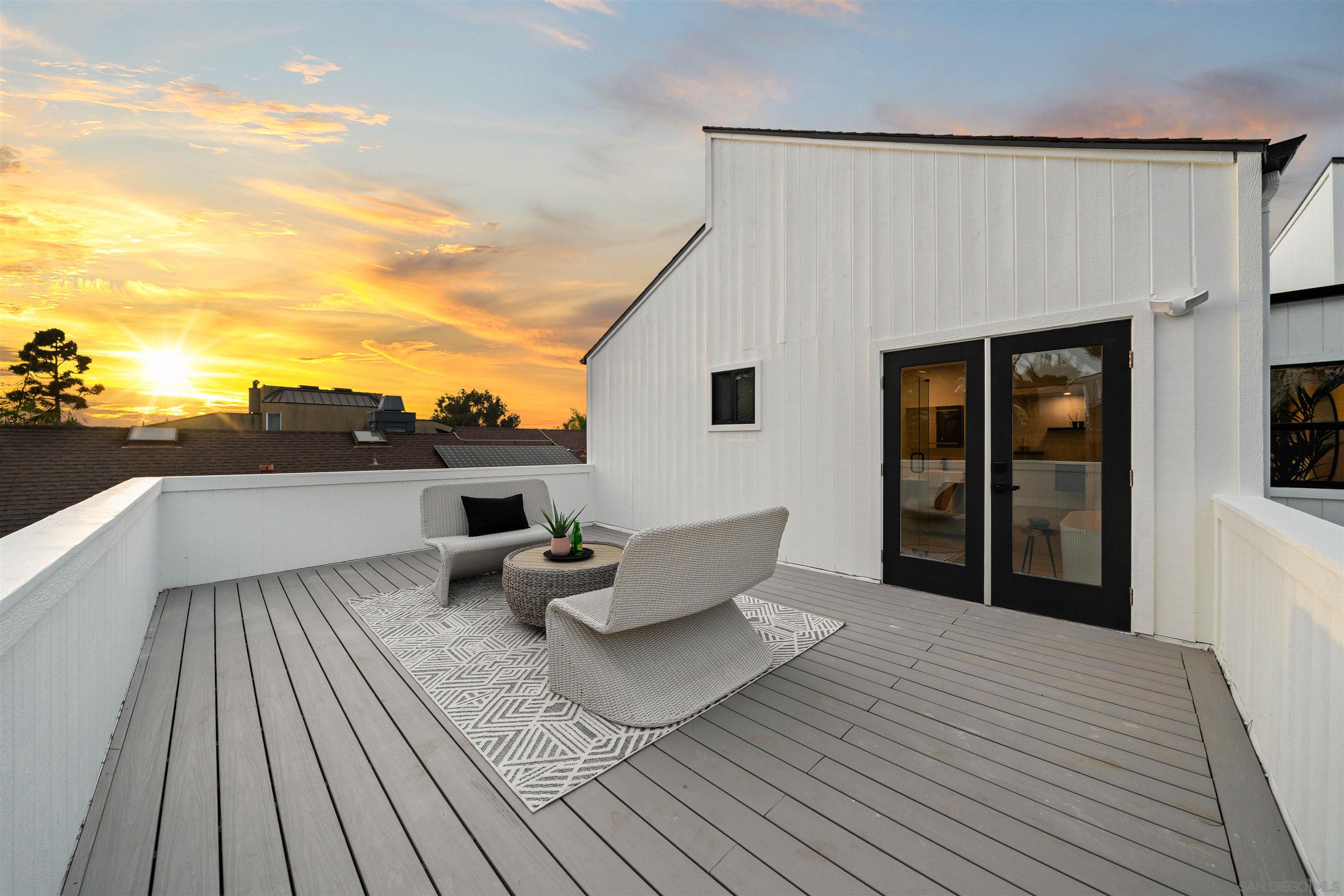 Detail Gallery Image 14 of 29 For 2029  Del Mar Heights Rd, Del Mar,  CA 92014 - 4 Beds | 4/1 Baths