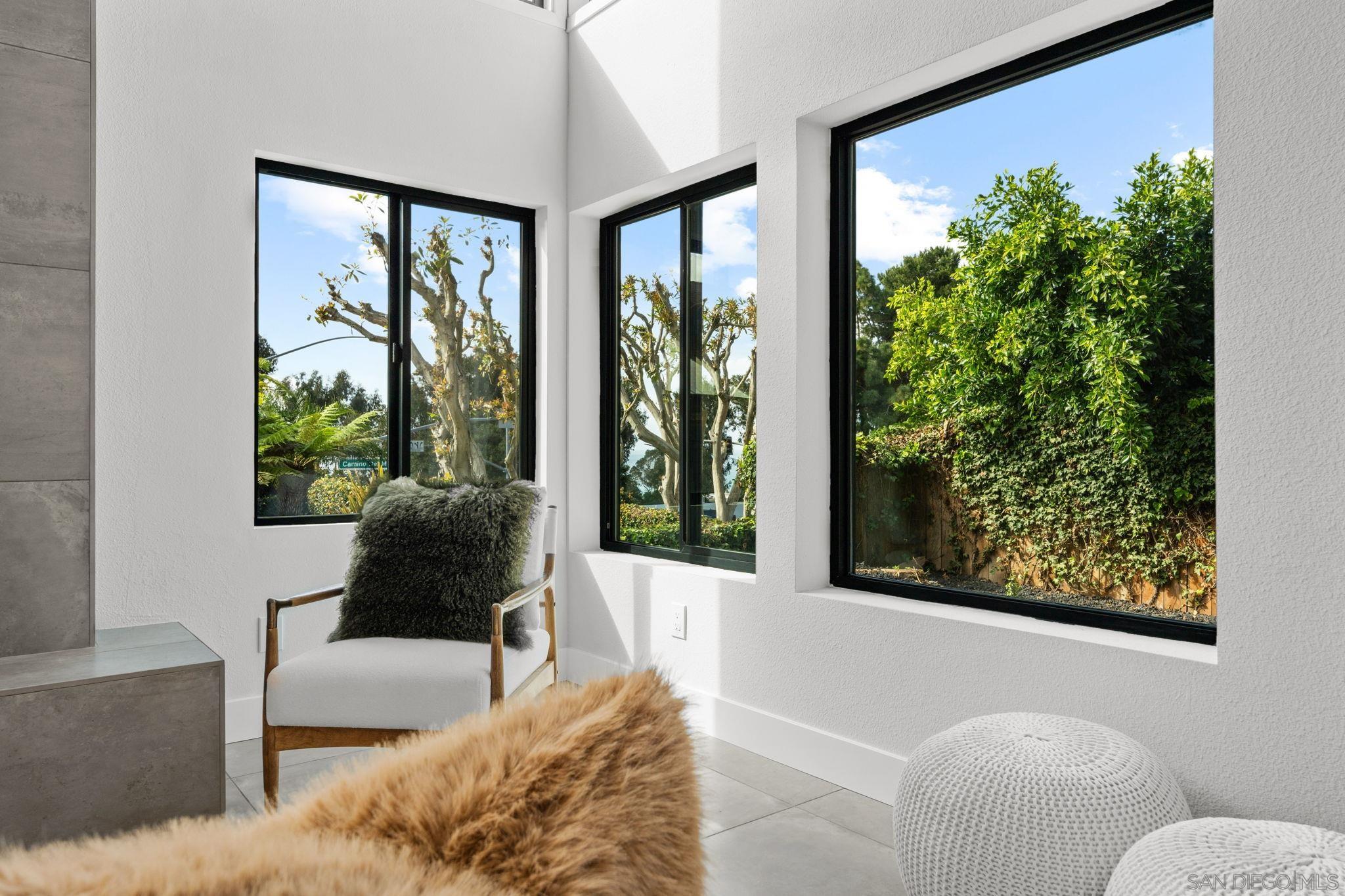 Detail Gallery Image 18 of 29 For 2029  Del Mar Heights Rd, Del Mar,  CA 92014 - 4 Beds | 4/1 Baths