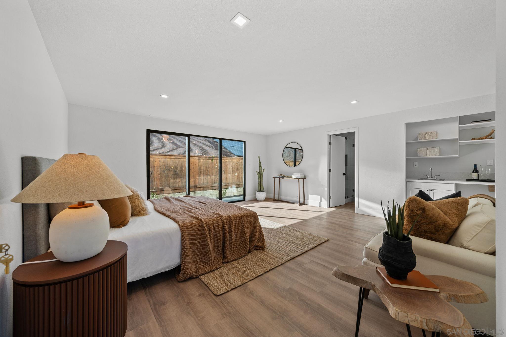 Detail Gallery Image 19 of 29 For 2029  Del Mar Heights Rd, Del Mar,  CA 92014 - 4 Beds | 4/1 Baths