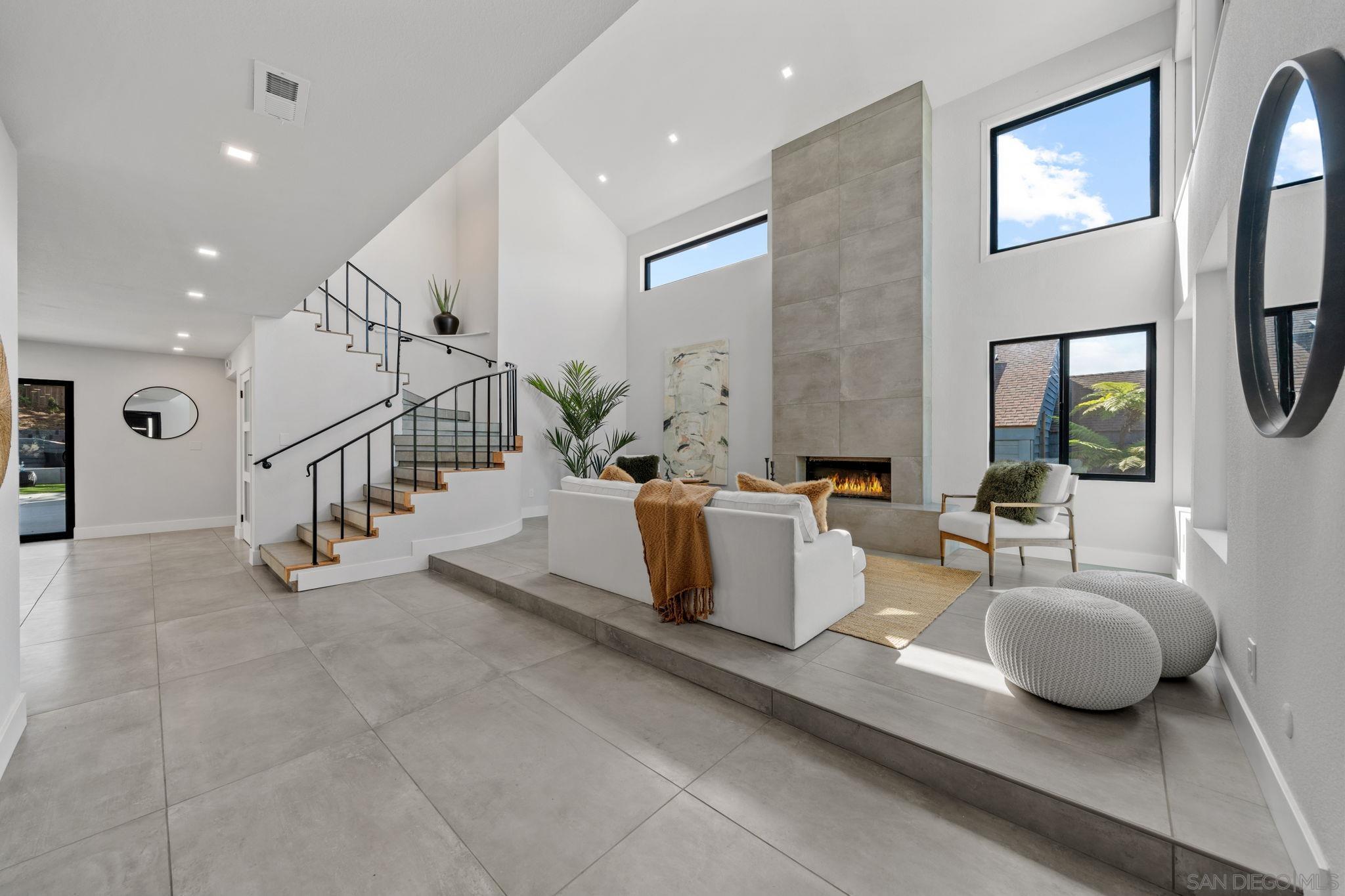 Detail Gallery Image 3 of 29 For 2029  Del Mar Heights Rd, Del Mar,  CA 92014 - 4 Beds | 4/1 Baths