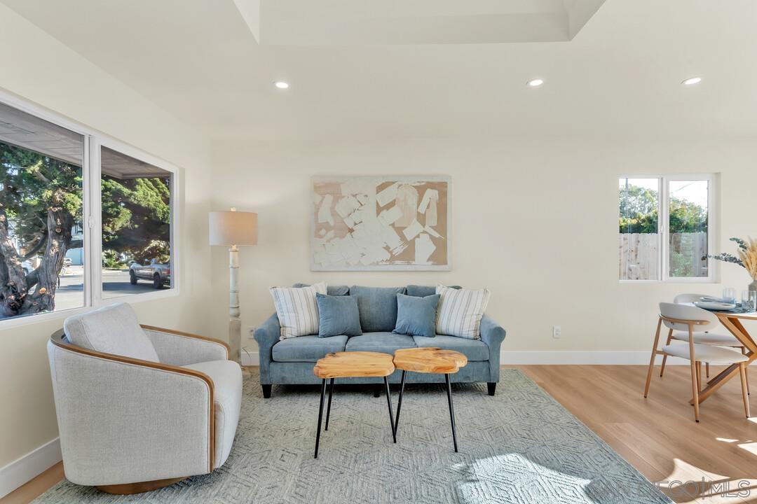 Detail Gallery Image 9 of 27 For 5402  Cole St, San Diego,  CA 92117 - 4 Beds | 2/1 Baths