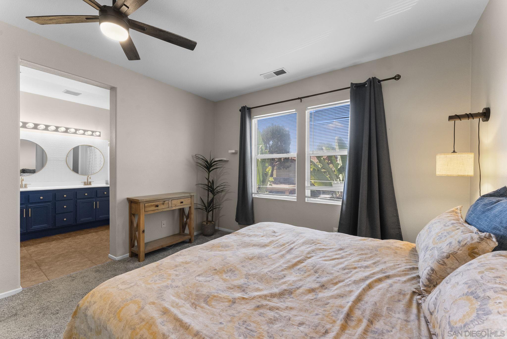 Detail Gallery Image 15 of 23 For 625  Sumner Way  #4,  Oceanside,  CA 92058 - 3 Beds | 2/1 Baths