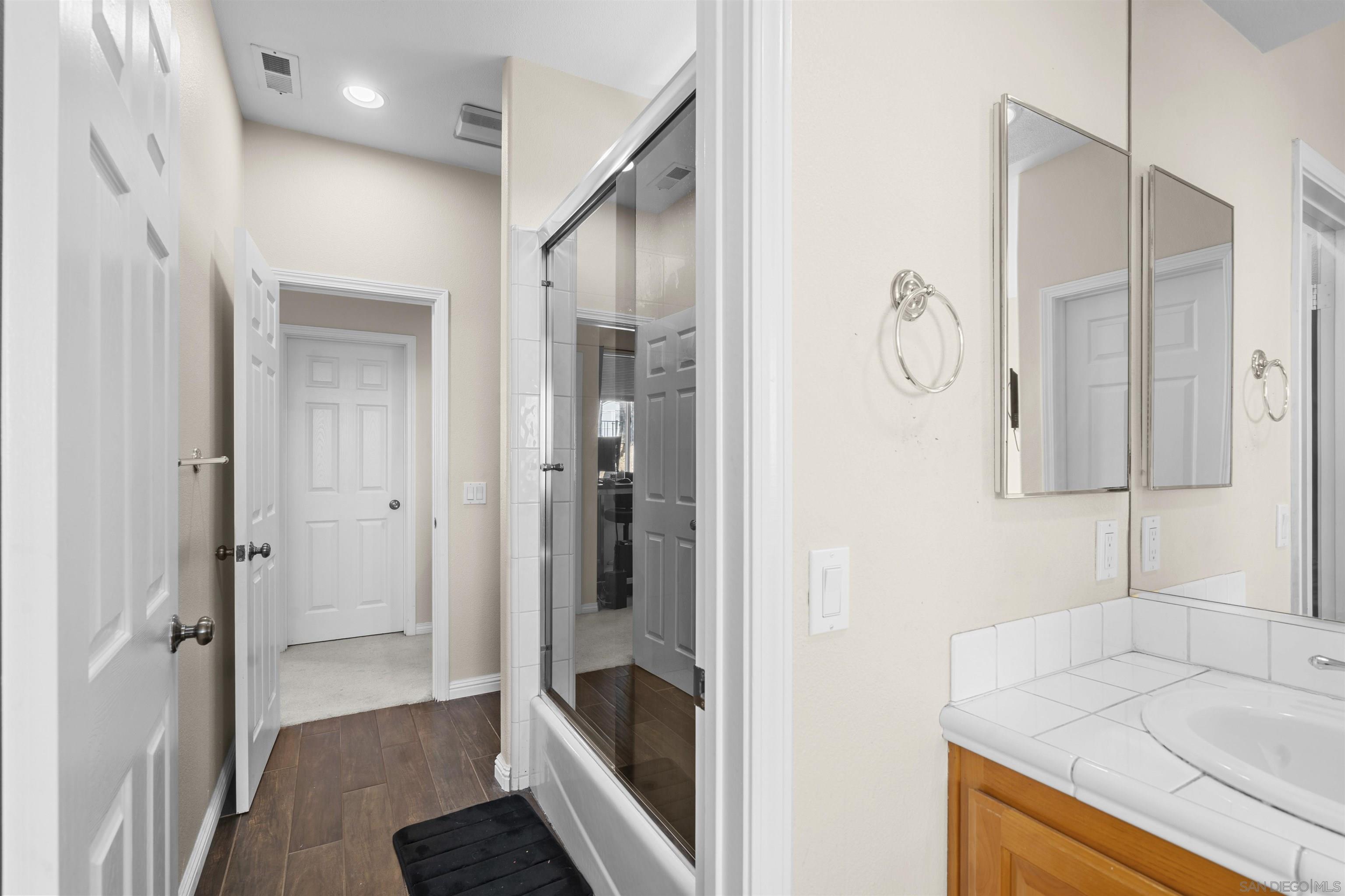 Detail Gallery Image 16 of 26 For 24534  Rutherford Rd, Ramona,  CA 92065 - 4 Beds | 3 Baths