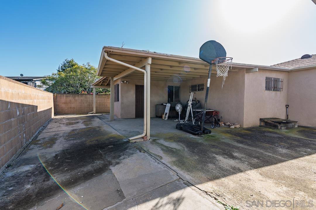 Detail Gallery Image 16 of 23 For 2868  Wyandotte Ave, San Diego,  CA 92117 - 4 Beds | 2/1 Baths