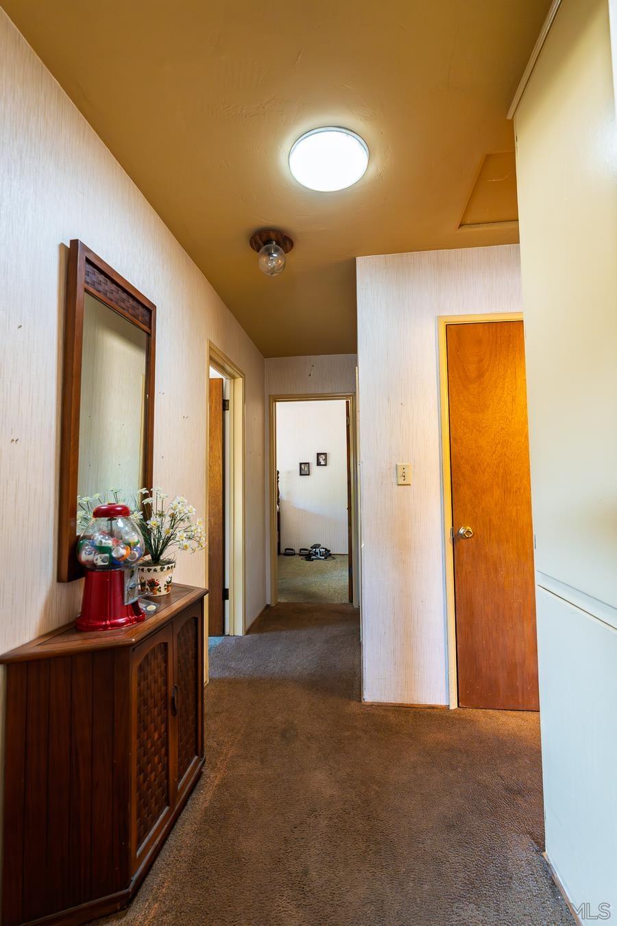 Detail Gallery Image 8 of 23 For 2868  Wyandotte Ave, San Diego,  CA 92117 - 4 Beds | 2/1 Baths