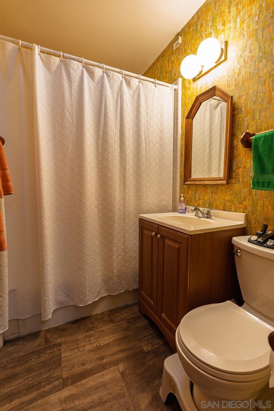 Detail Gallery Image 9 of 23 For 2868  Wyandotte Ave, San Diego,  CA 92117 - 4 Beds | 2/1 Baths