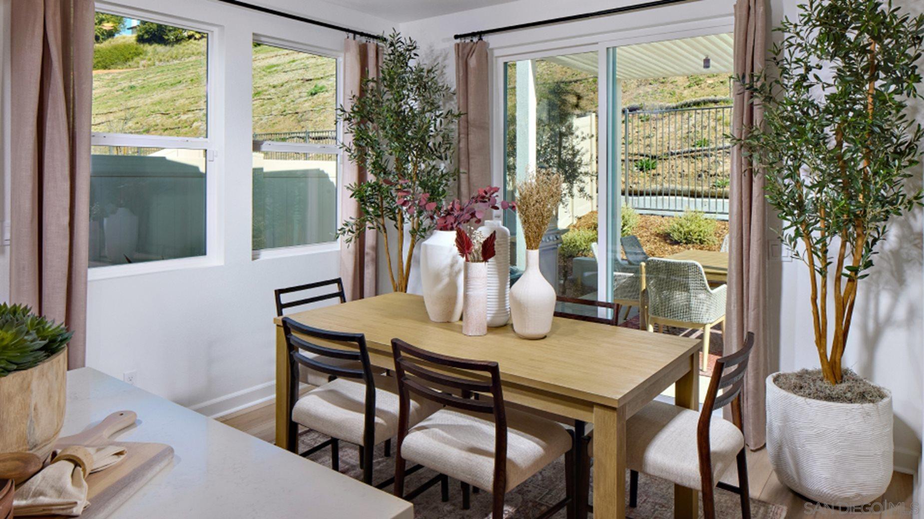 Detail Gallery Image 4 of 17 For 12292  Alison Way, San Diego,  CA 92129 - 3 Beds | 2/1 Baths