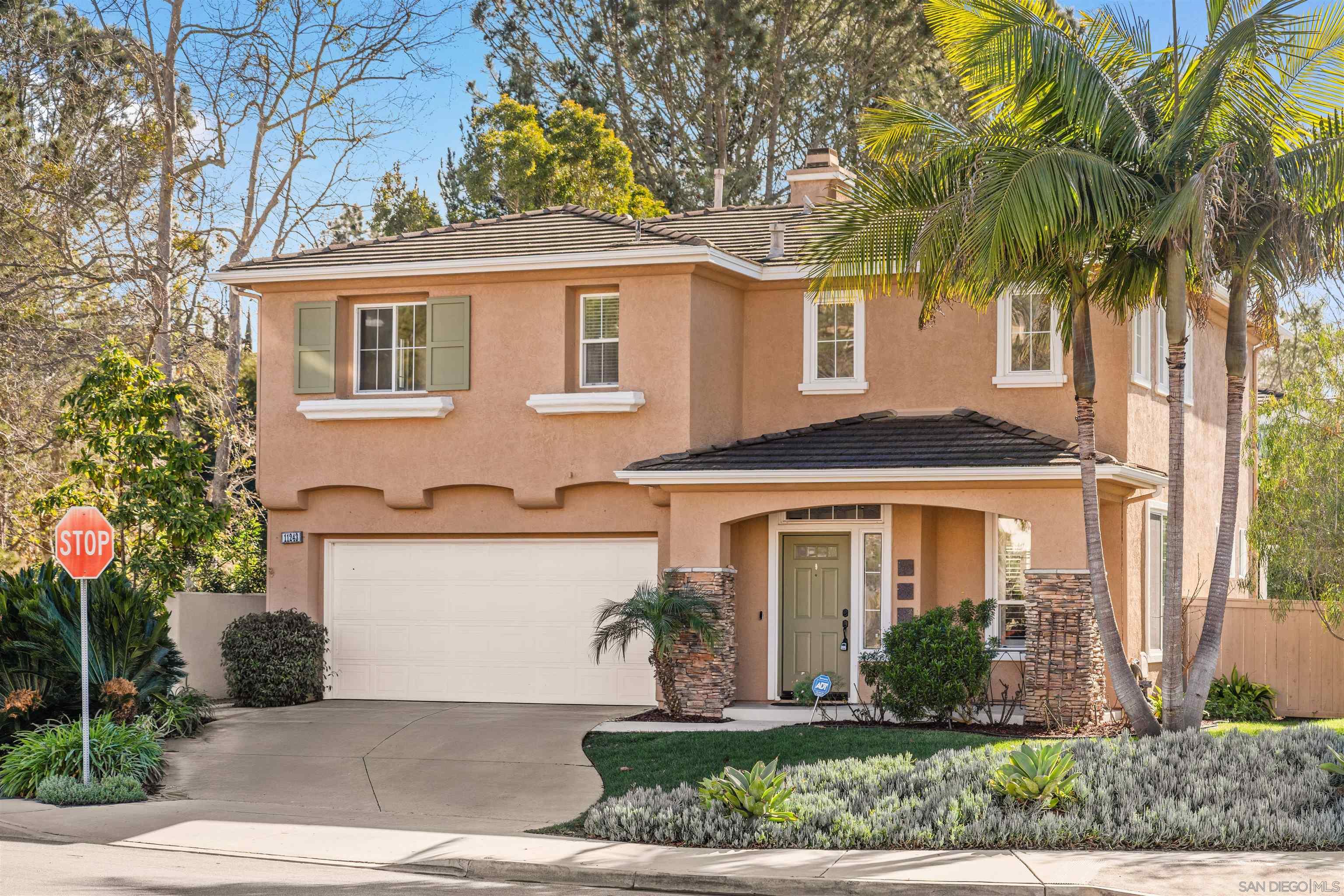 Detail Gallery Image 2 of 53 For 11243  Corte Isabelino, San Diego,  CA 92130 - 4 Beds | 2/1 Baths