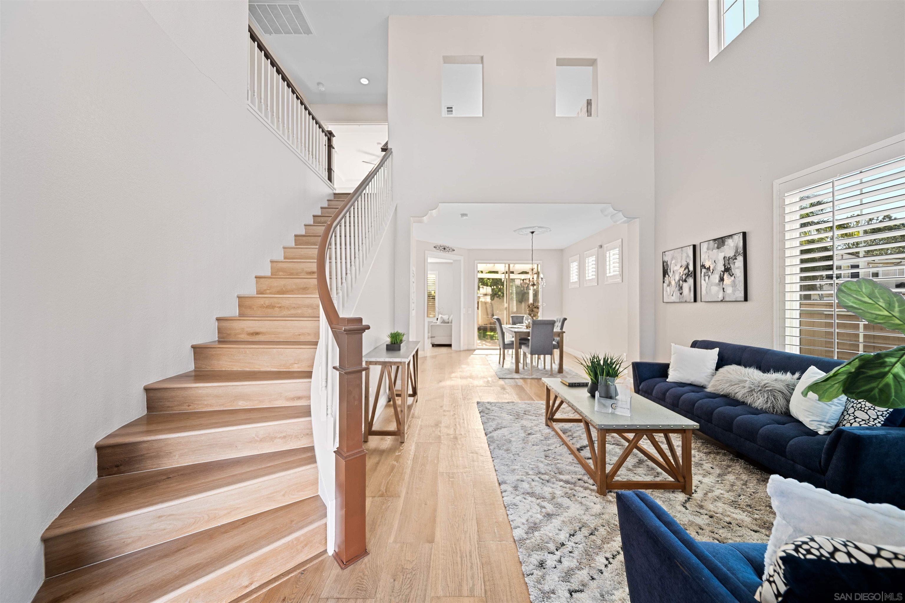 Detail Gallery Image 4 of 53 For 11243  Corte Isabelino, San Diego,  CA 92130 - 4 Beds | 2/1 Baths