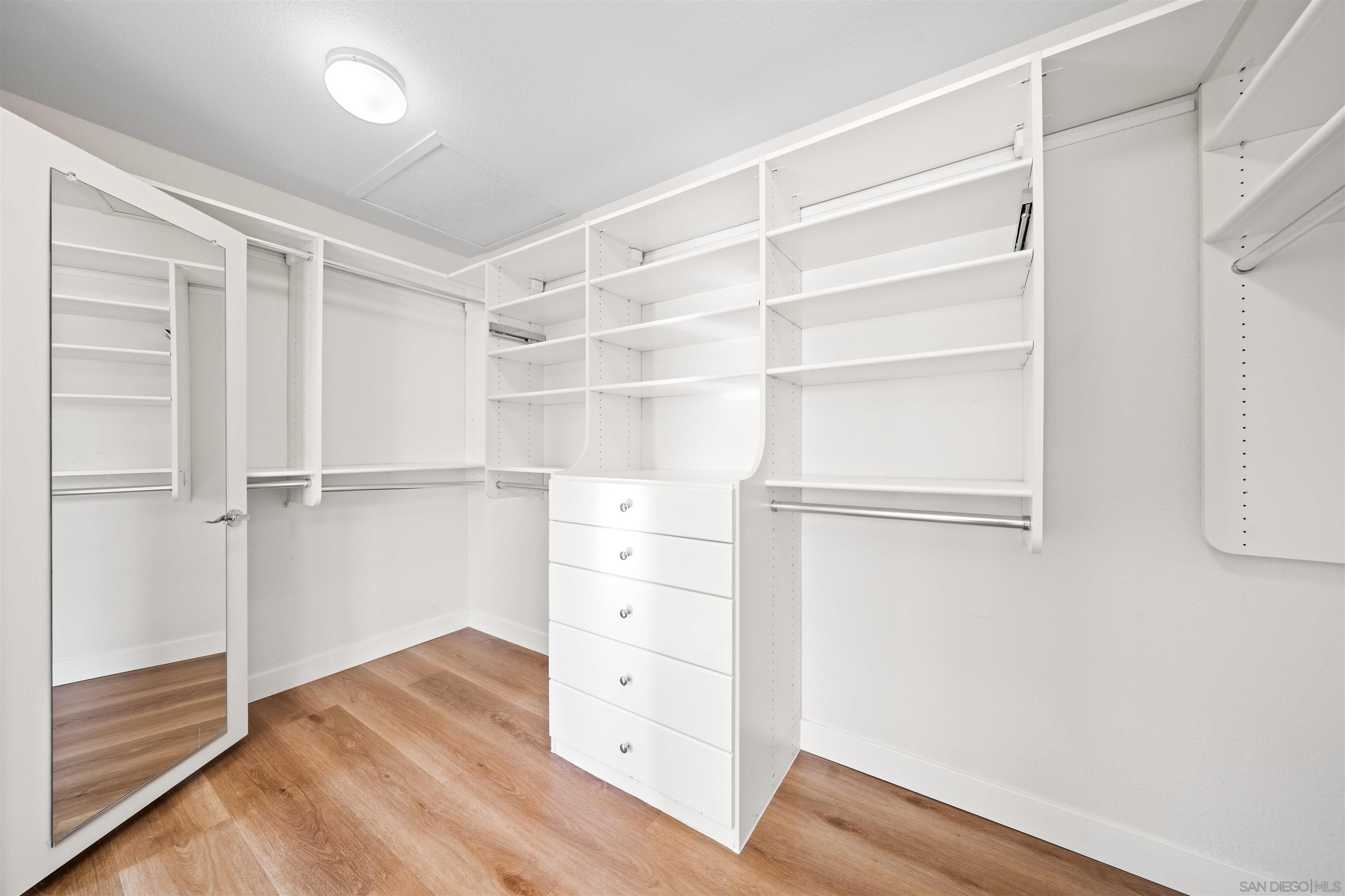 Detail Gallery Image 31 of 53 For 11243  Corte Isabelino, San Diego,  CA 92130 - 4 Beds | 2/1 Baths