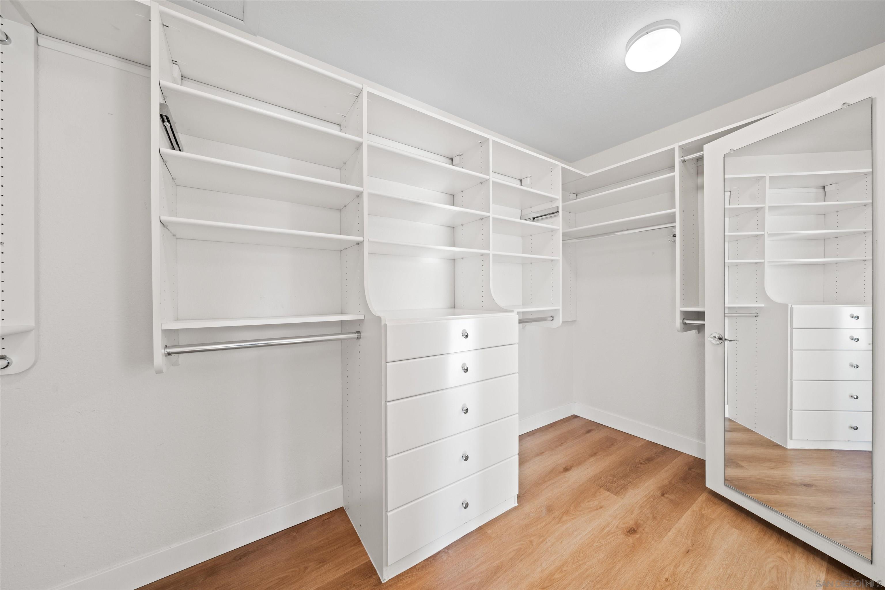 Detail Gallery Image 32 of 53 For 11243  Corte Isabelino, San Diego,  CA 92130 - 4 Beds | 2/1 Baths