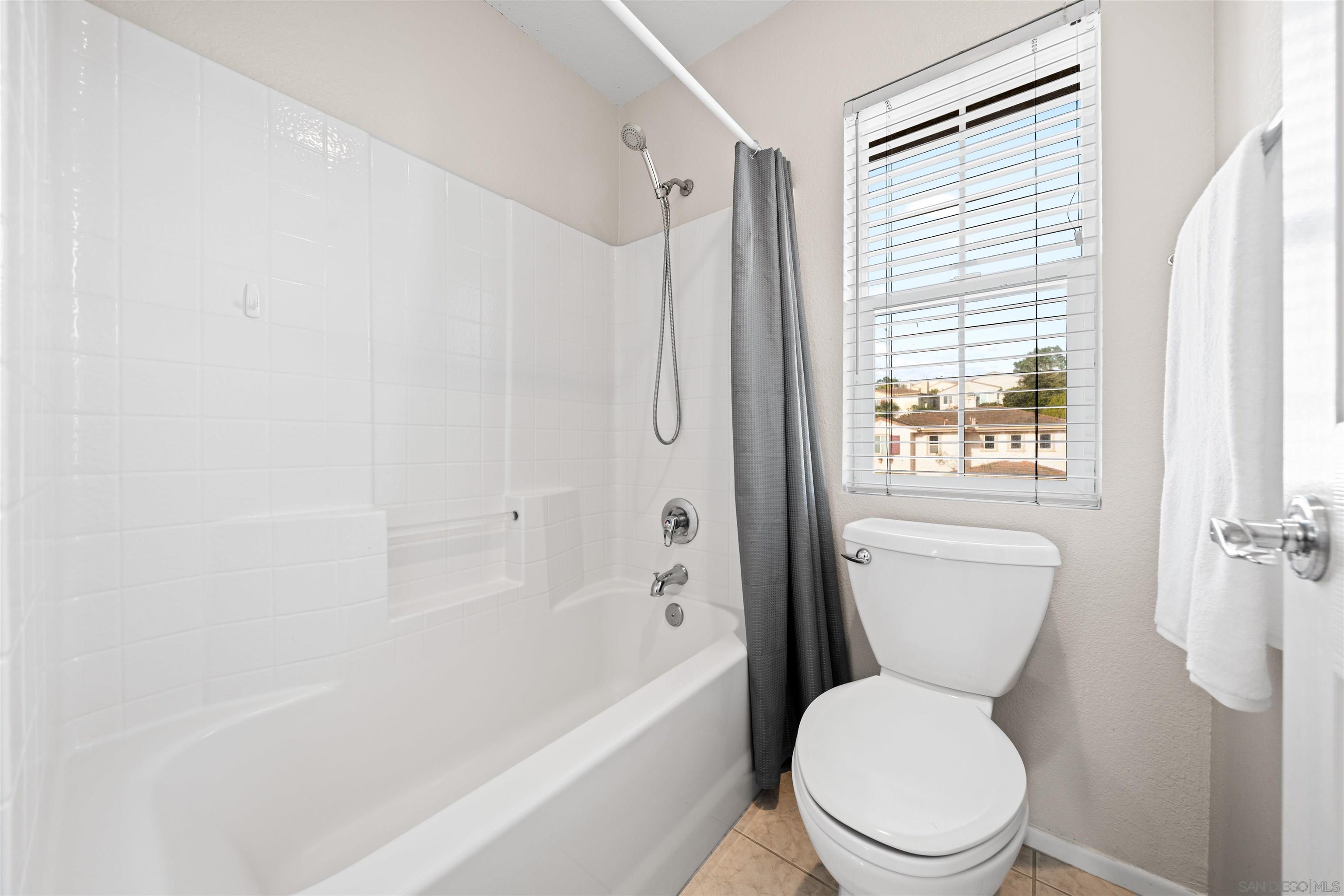 Detail Gallery Image 41 of 53 For 11243  Corte Isabelino, San Diego,  CA 92130 - 4 Beds | 2/1 Baths