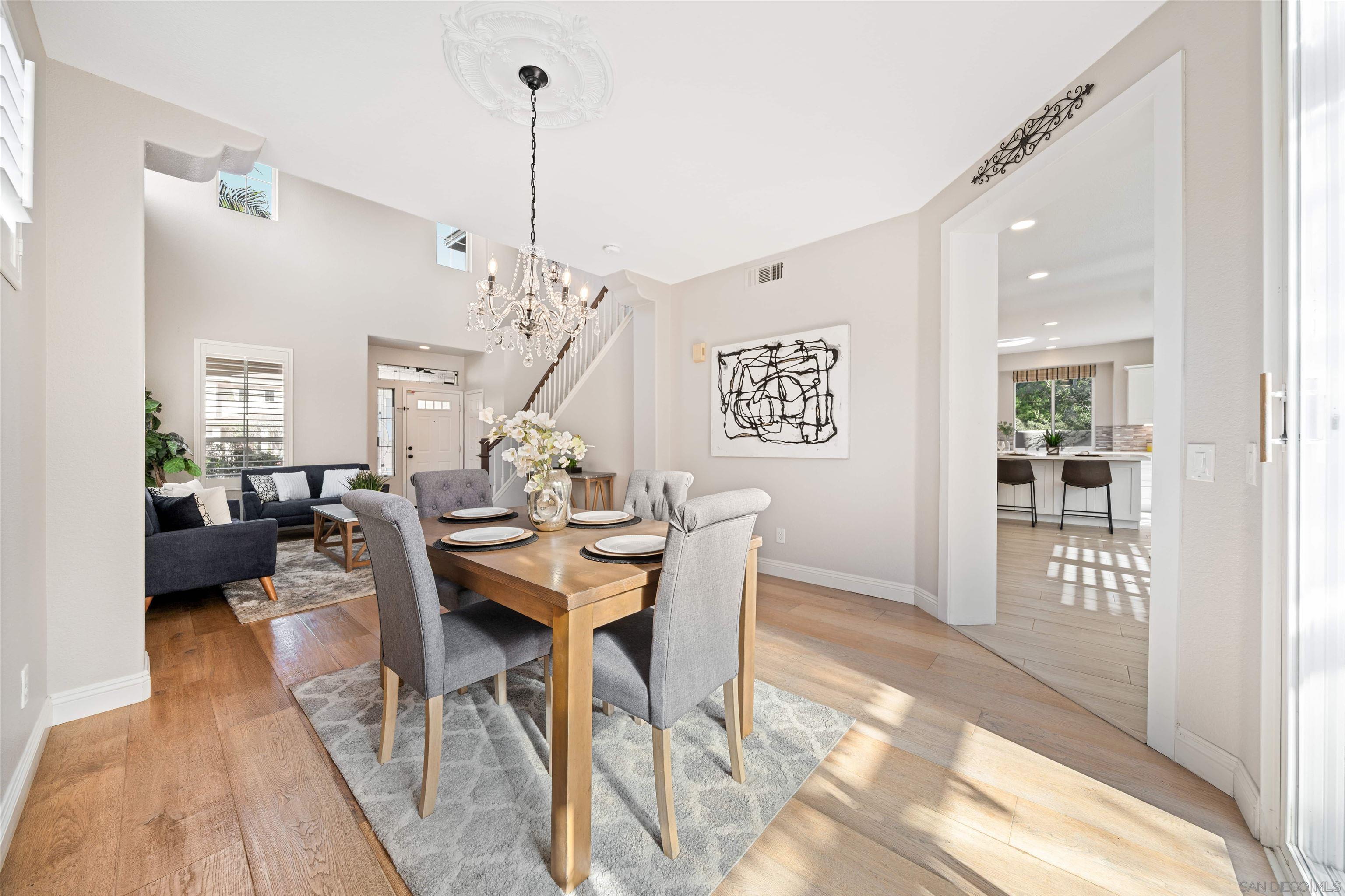 Detail Gallery Image 10 of 53 For 11243  Corte Isabelino, San Diego,  CA 92130 - 4 Beds | 2/1 Baths