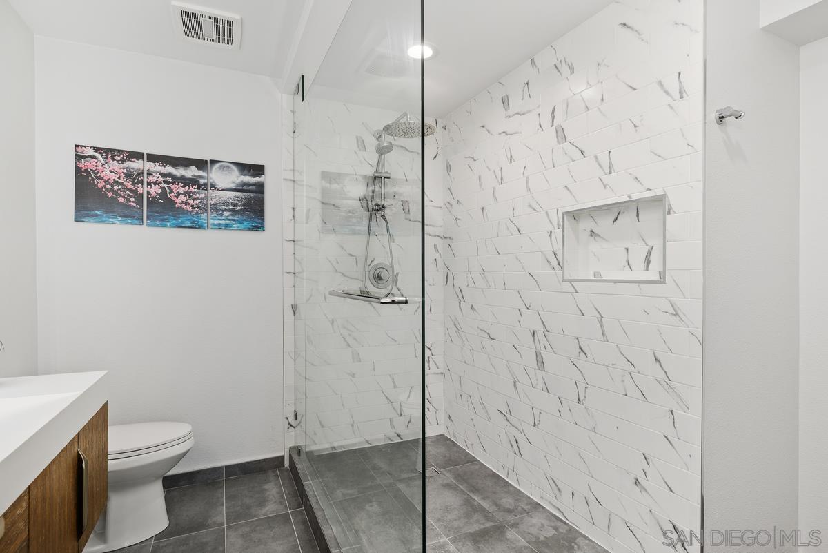 Detail Gallery Image 2 of 21 For 5350  Baltimore Dr  #22,  La Mesa,  CA 91942 - 2 Beds | 2 Baths