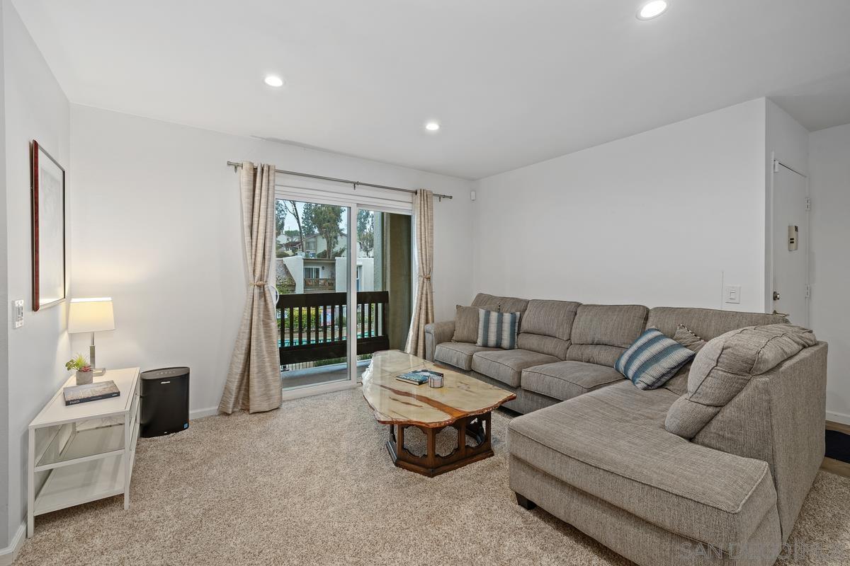 Detail Gallery Image 3 of 21 For 5350  Baltimore Dr  #22,  La Mesa,  CA 91942 - 2 Beds | 2 Baths