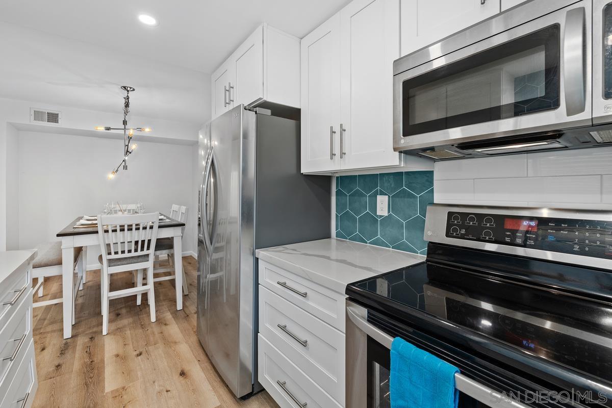 Detail Gallery Image 7 of 21 For 5350  Baltimore Dr  #22,  La Mesa,  CA 91942 - 2 Beds | 2 Baths