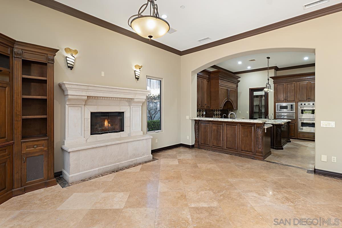 Detail Gallery Image 14 of 42 For 3745  Vista Pointe, Bonita,  CA 91902 - 6 Beds | 5/1 Baths