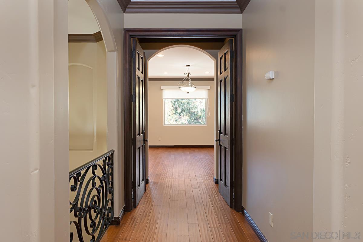 Detail Gallery Image 26 of 42 For 3745  Vista Pointe, Bonita,  CA 91902 - 6 Beds | 5/1 Baths