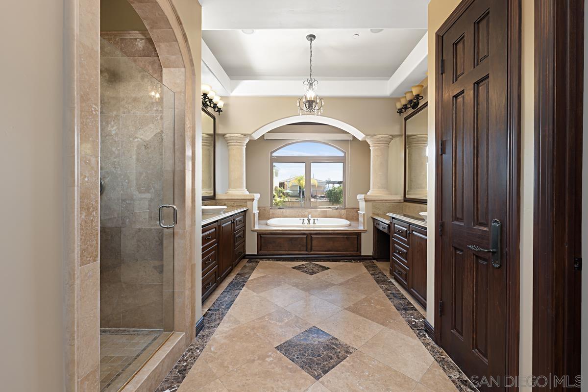 Detail Gallery Image 29 of 42 For 3745  Vista Pointe, Bonita,  CA 91902 - 6 Beds | 5/1 Baths