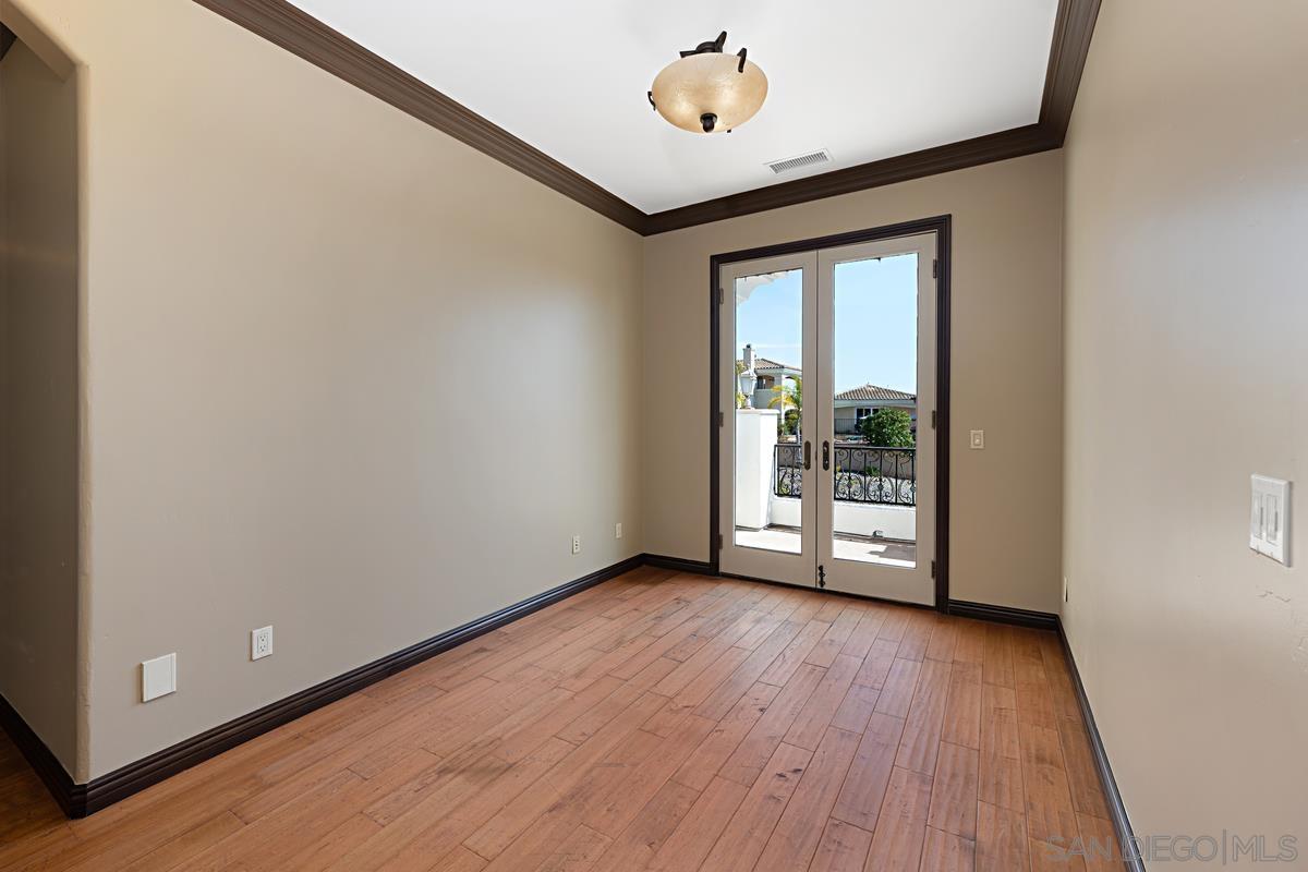 Detail Gallery Image 38 of 42 For 3745  Vista Pointe, Bonita,  CA 91902 - 6 Beds | 5/1 Baths