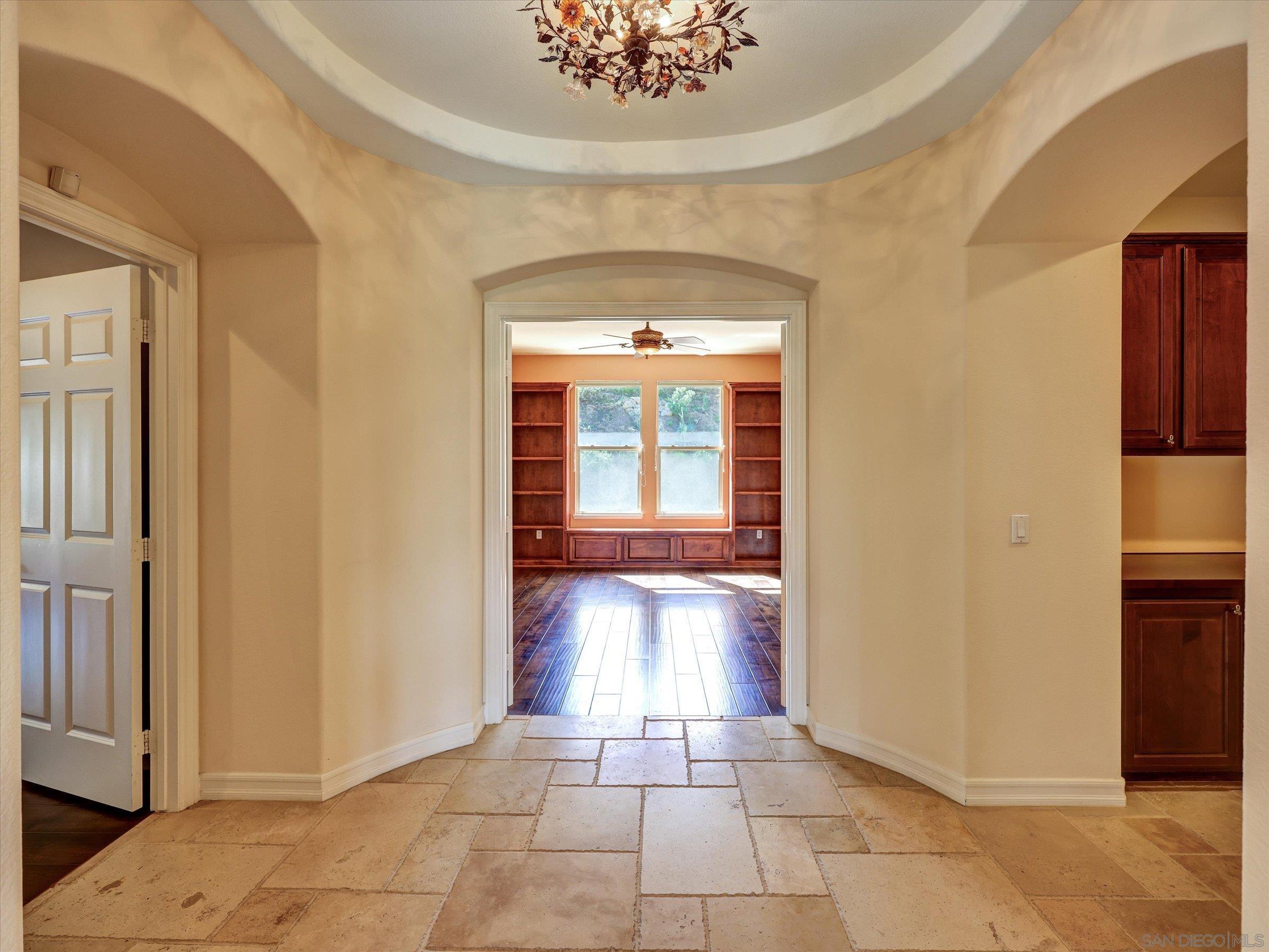 Detail Gallery Image 28 of 56 For 25440  Rue Lausanne, Escondido,  CA 92026 - 5 Beds | 3/1 Baths