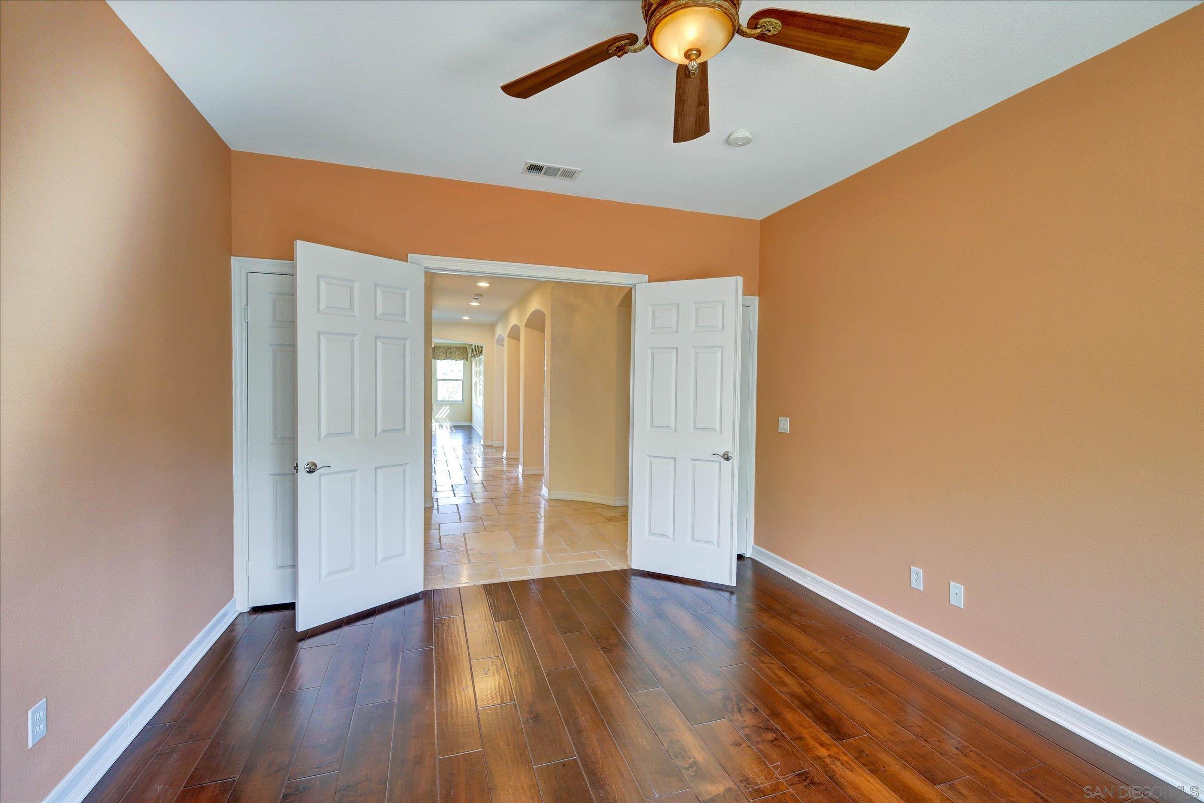 Detail Gallery Image 30 of 56 For 25440  Rue Lausanne, Escondido,  CA 92026 - 5 Beds | 3/1 Baths