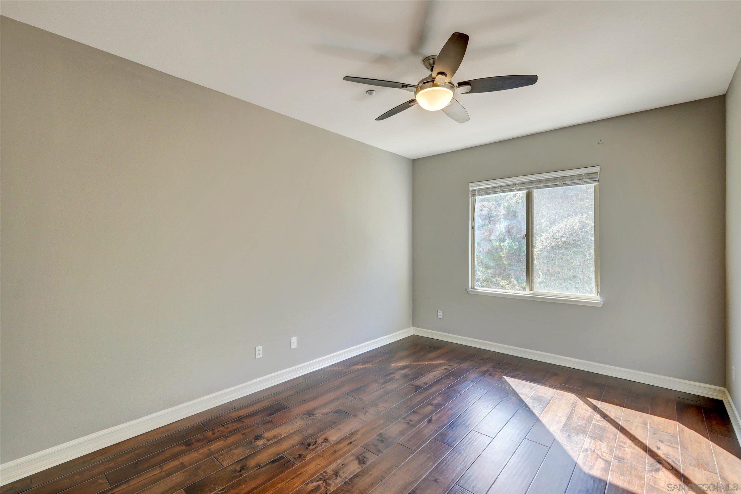 Detail Gallery Image 31 of 56 For 25440  Rue Lausanne, Escondido,  CA 92026 - 5 Beds | 3/1 Baths