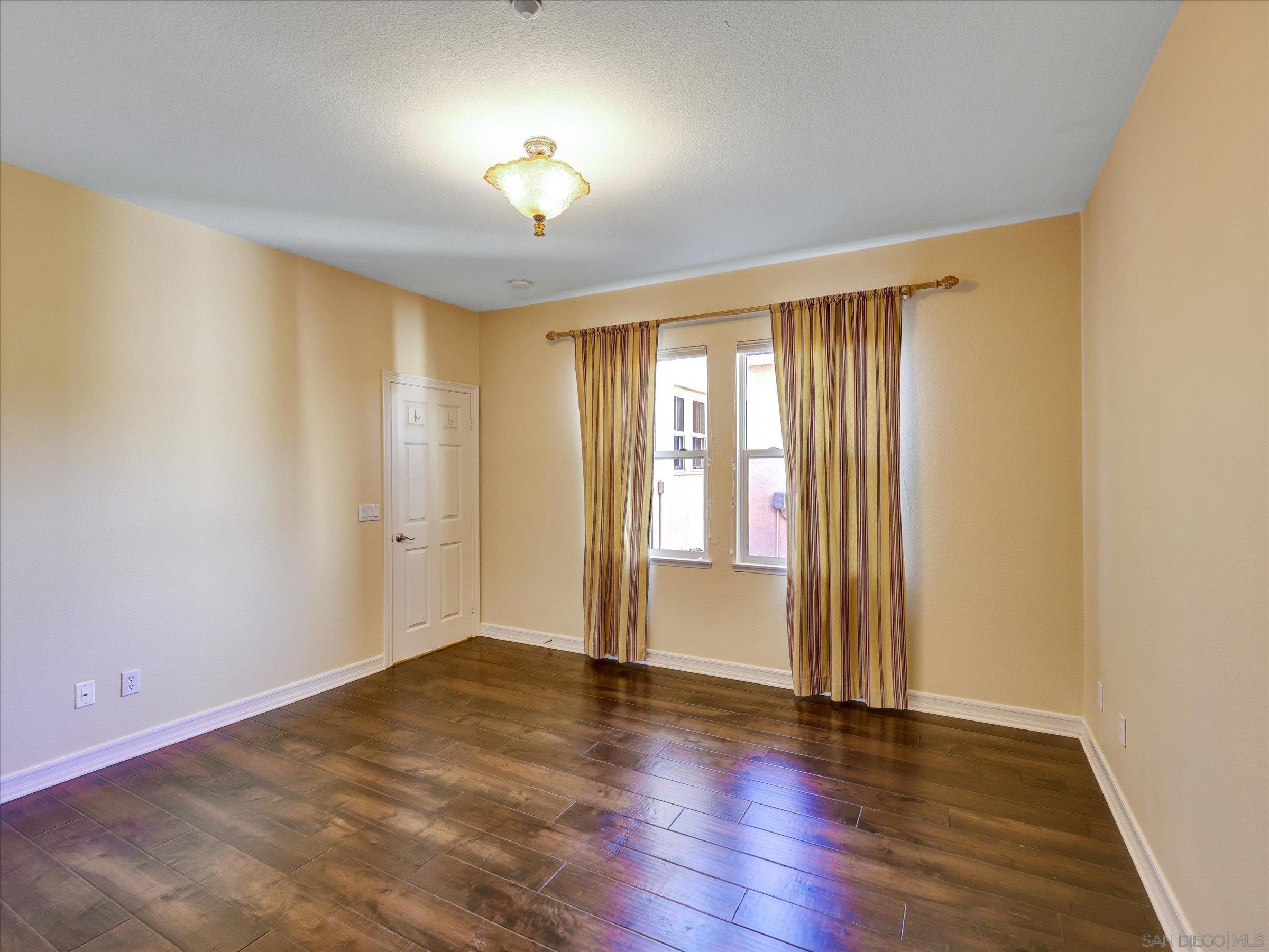 Detail Gallery Image 35 of 56 For 25440  Rue Lausanne, Escondido,  CA 92026 - 5 Beds | 3/1 Baths