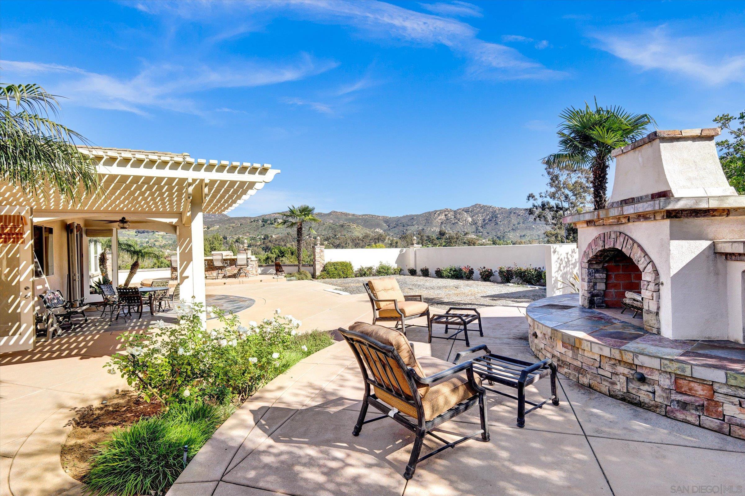 Detail Gallery Image 42 of 56 For 25440  Rue Lausanne, Escondido,  CA 92026 - 5 Beds | 3/1 Baths