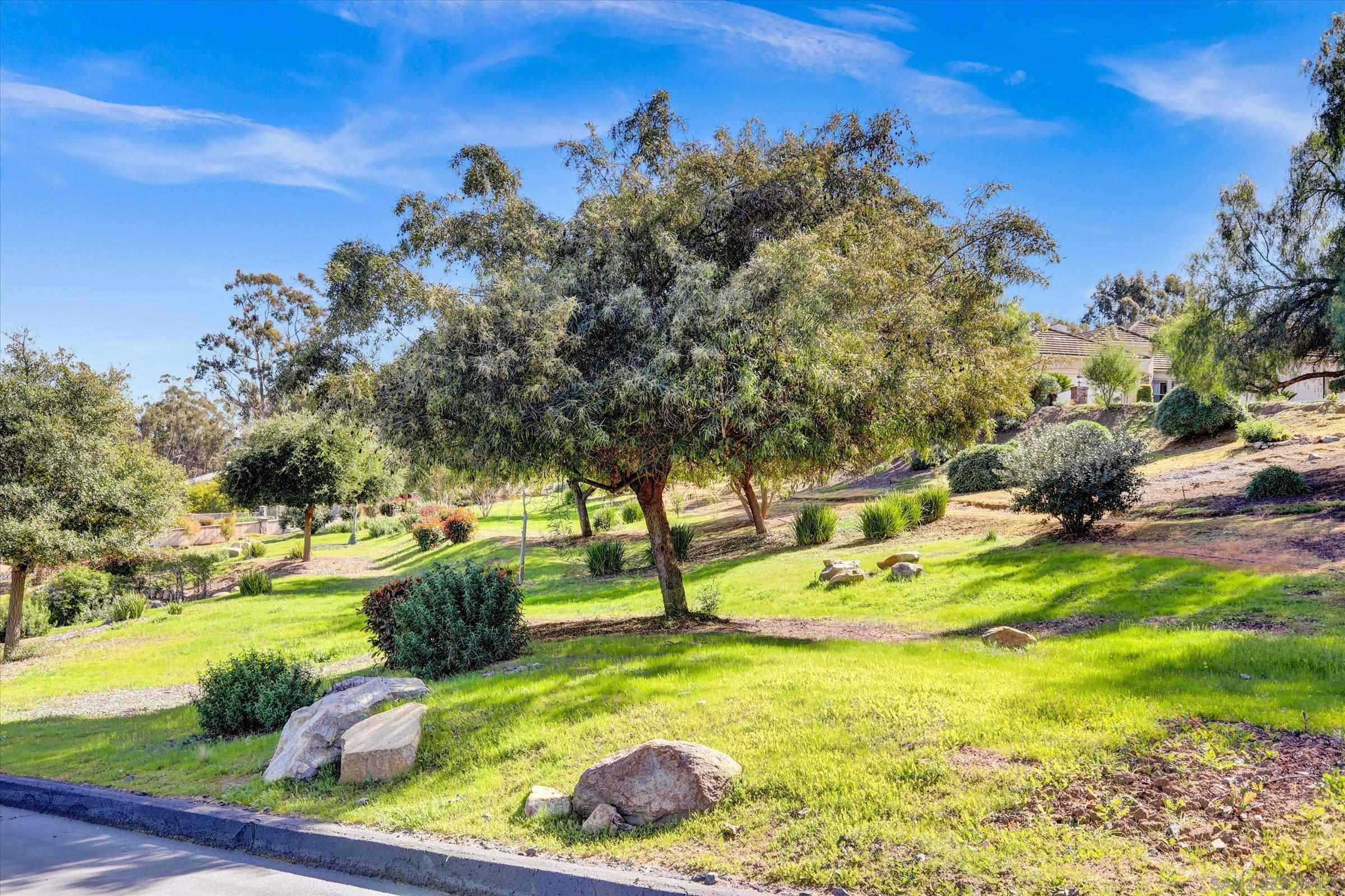 Detail Gallery Image 50 of 56 For 25440  Rue Lausanne, Escondido,  CA 92026 - 5 Beds | 3/1 Baths