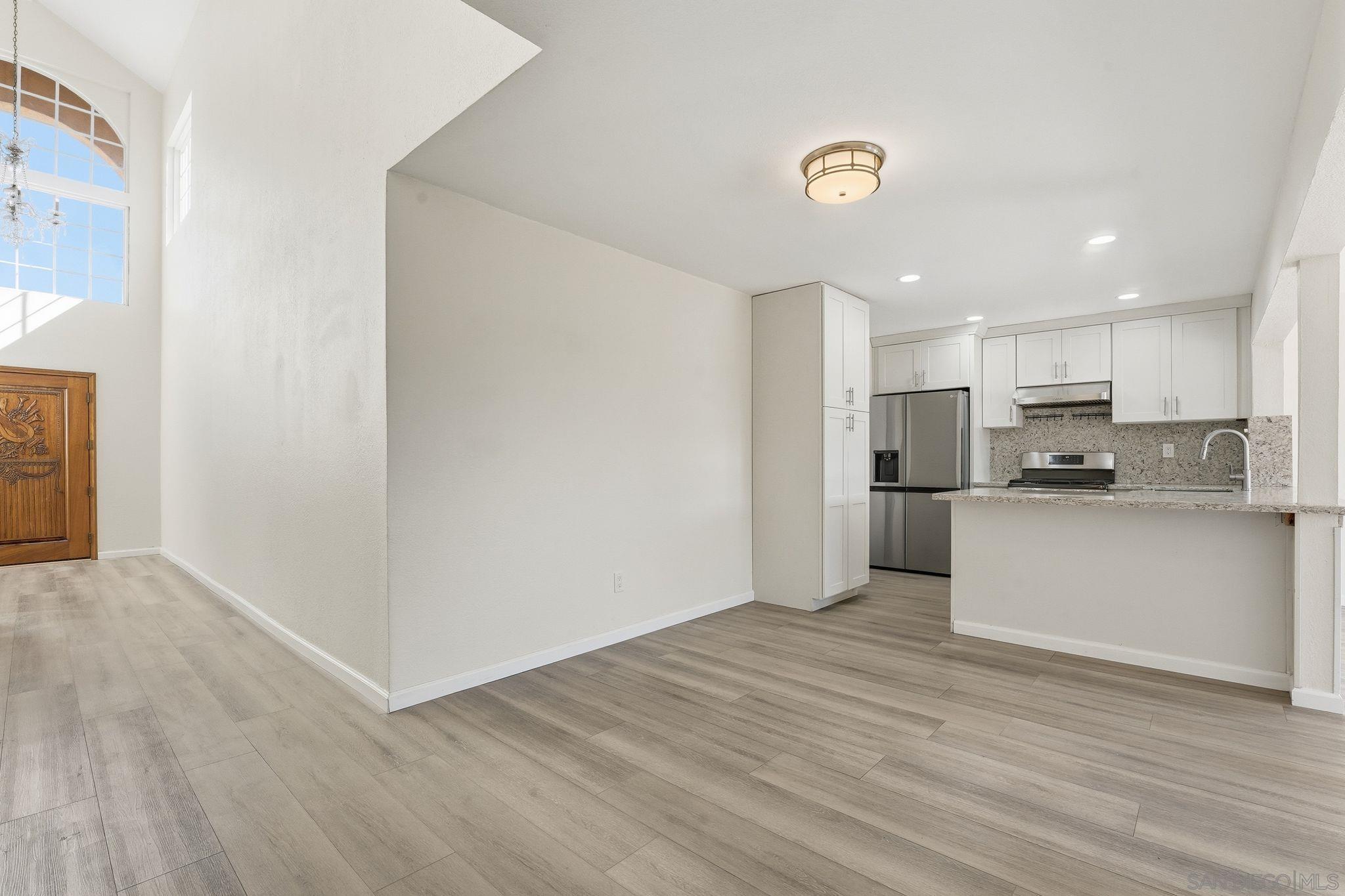 Detail Gallery Image 6 of 46 For 1614  Bubbling Well Drive, San Diego,  CA 92154 - 5 Beds | 3 Baths