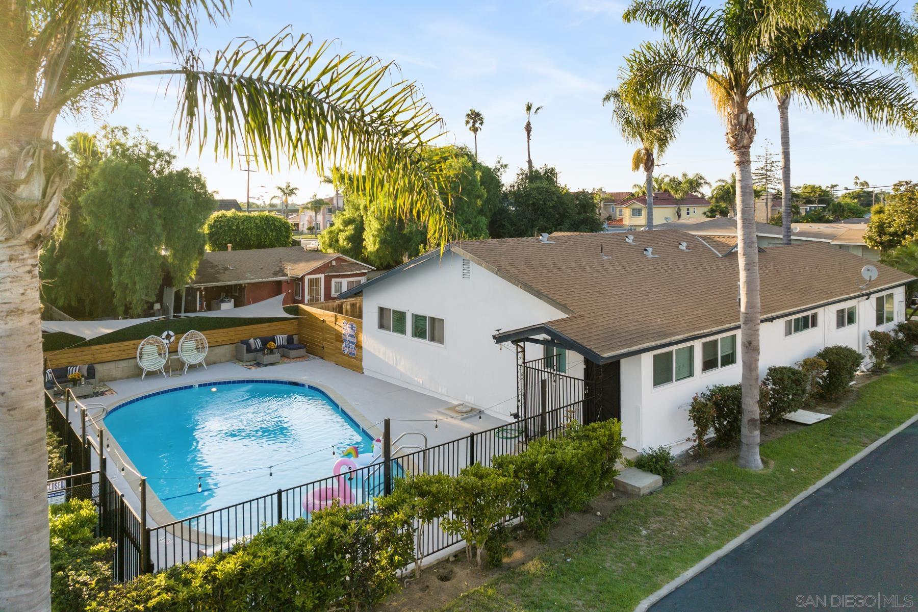 Detail Gallery Image 4 of 15 For 1147  Grove Avenue, Imperial Beach,  CA 91932 - – Beds | – Baths