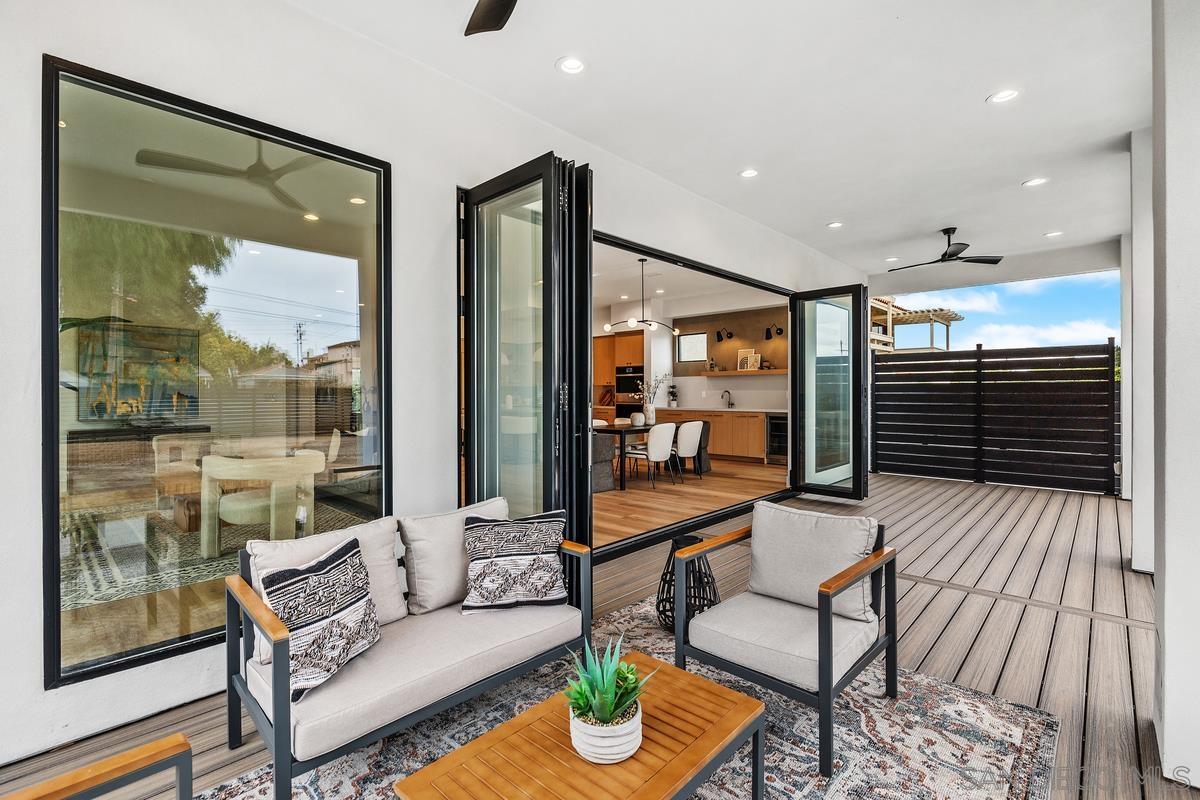 Detail Gallery Image 12 of 36 For 1826  Galveston St, San Diego,  CA 92110 - 4 Beds | 3 Baths