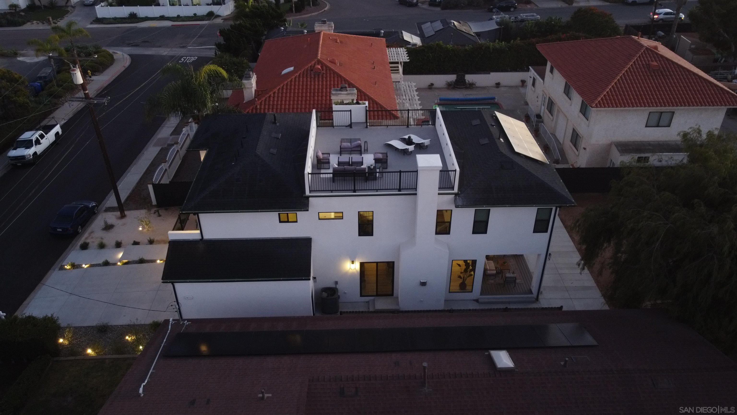 Detail Gallery Image 32 of 36 For 1826  Galveston St, San Diego,  CA 92110 - 4 Beds | 3 Baths