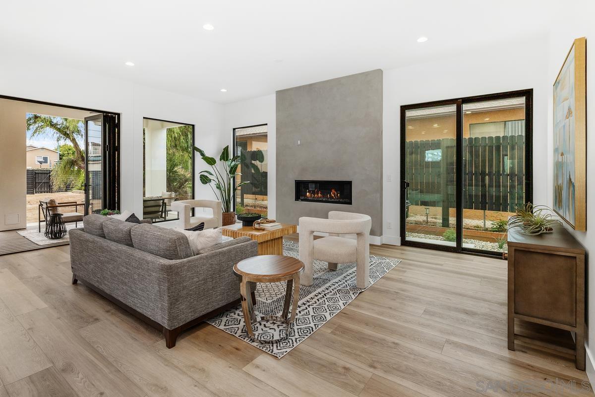 Detail Gallery Image 5 of 36 For 1826  Galveston St, San Diego,  CA 92110 - 4 Beds | 3 Baths