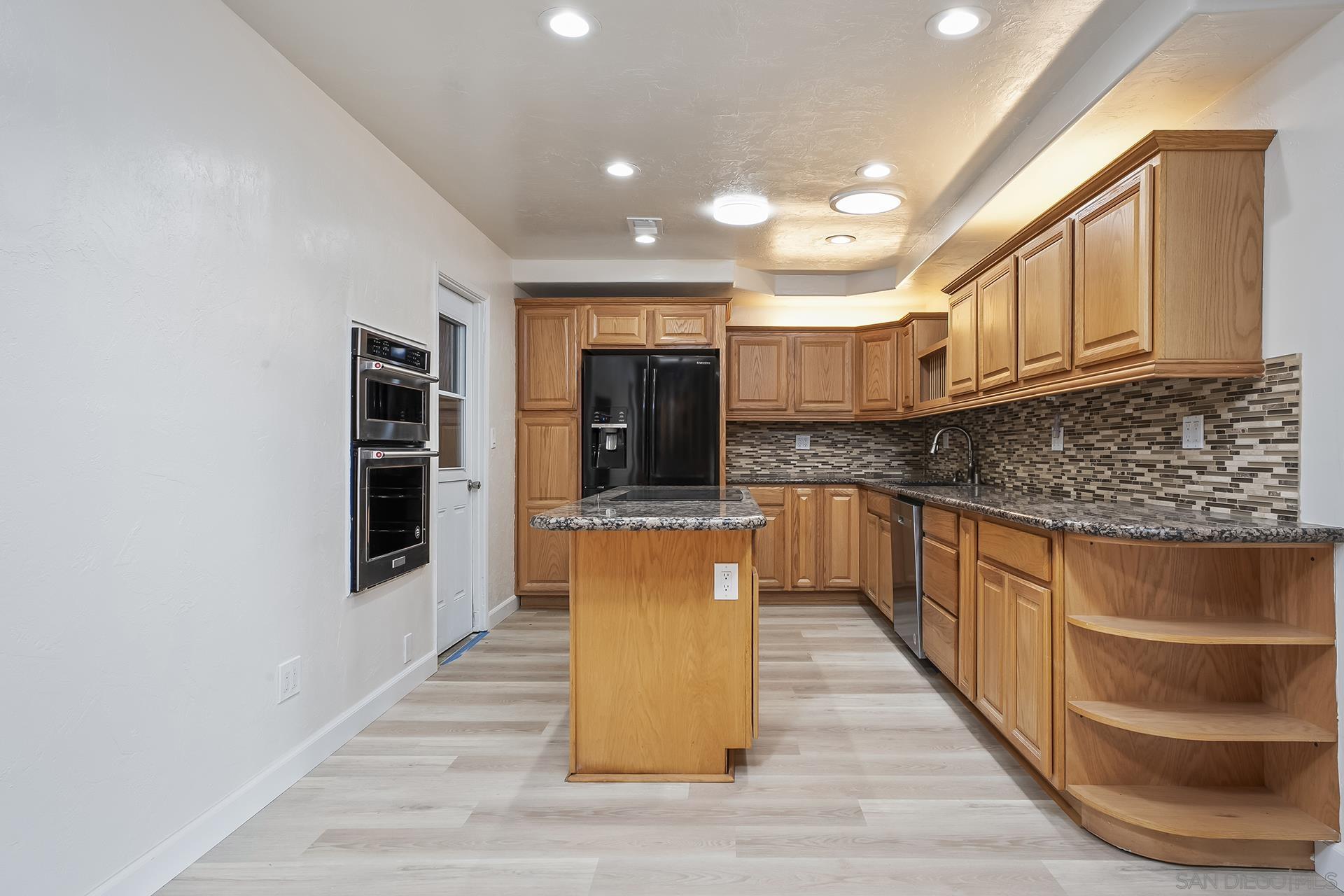 Detail Gallery Image 3 of 25 For 9213  Fenway Rd, Santee,  CA 92071 - 4 Beds | 2 Baths