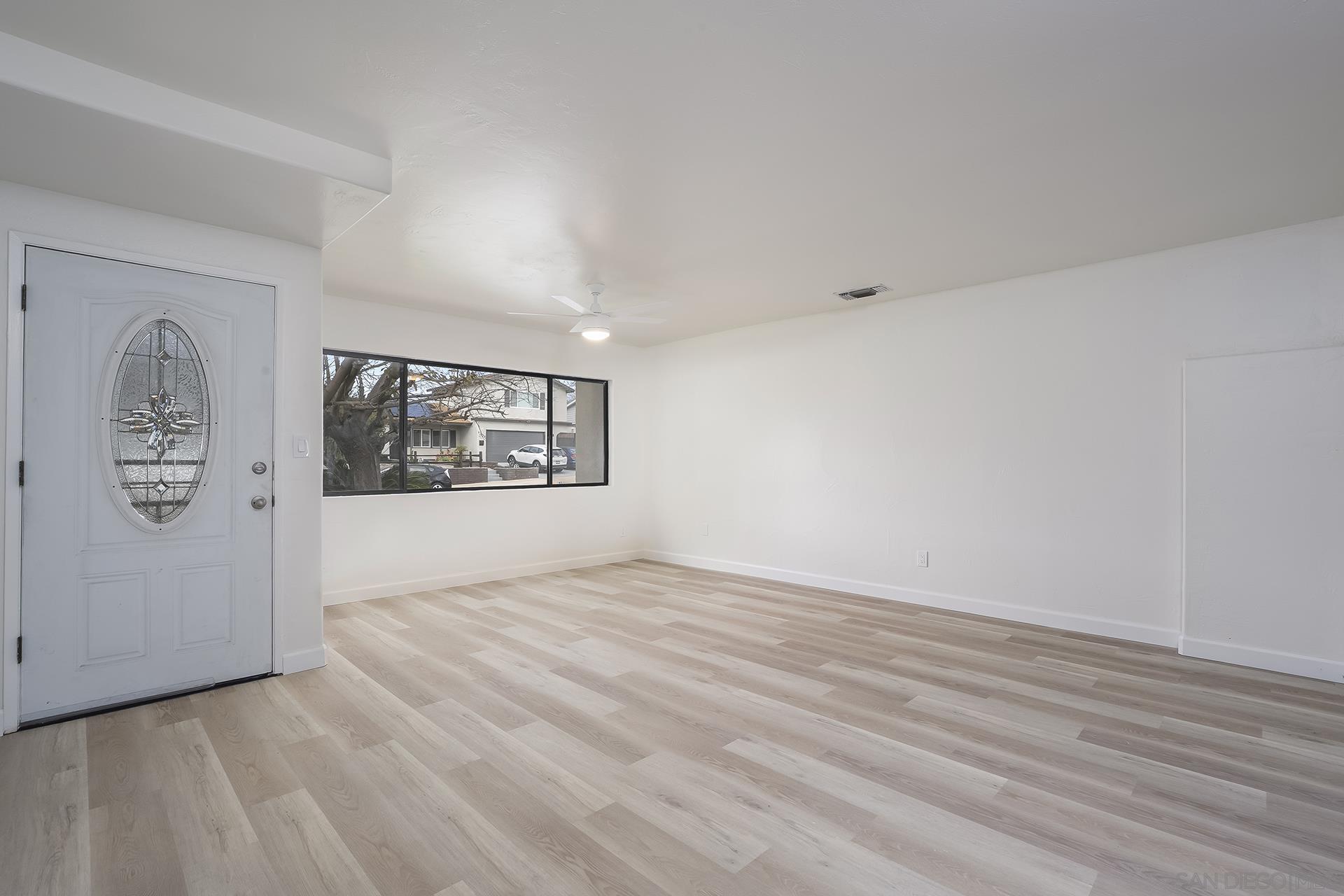 Detail Gallery Image 7 of 25 For 9213  Fenway Rd, Santee,  CA 92071 - 4 Beds | 2 Baths