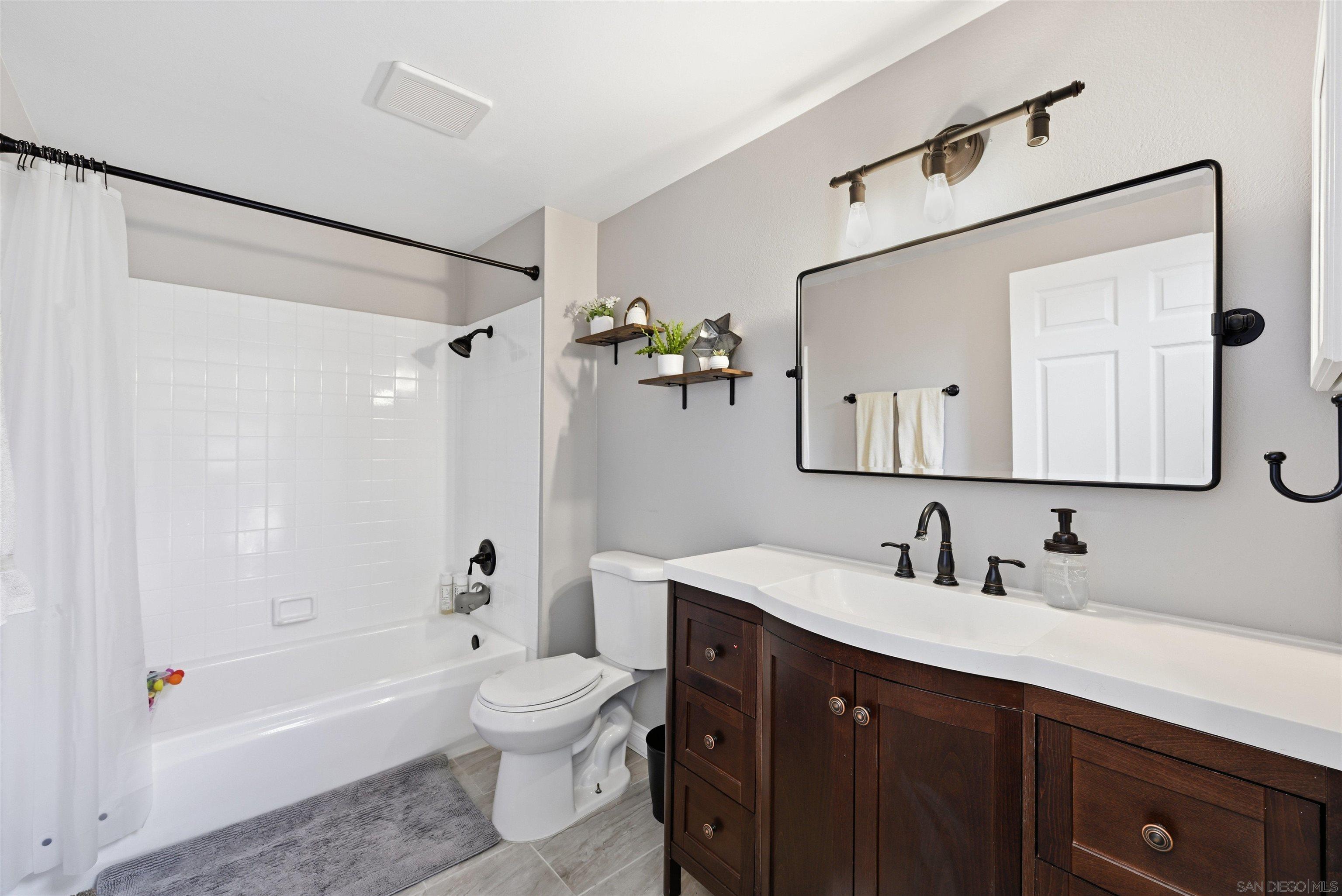 Detail Gallery Image 13 of 31 For 15823  Davis Cup Ln, Ramona,  CA 92065 - 3 Beds | 2/1 Baths