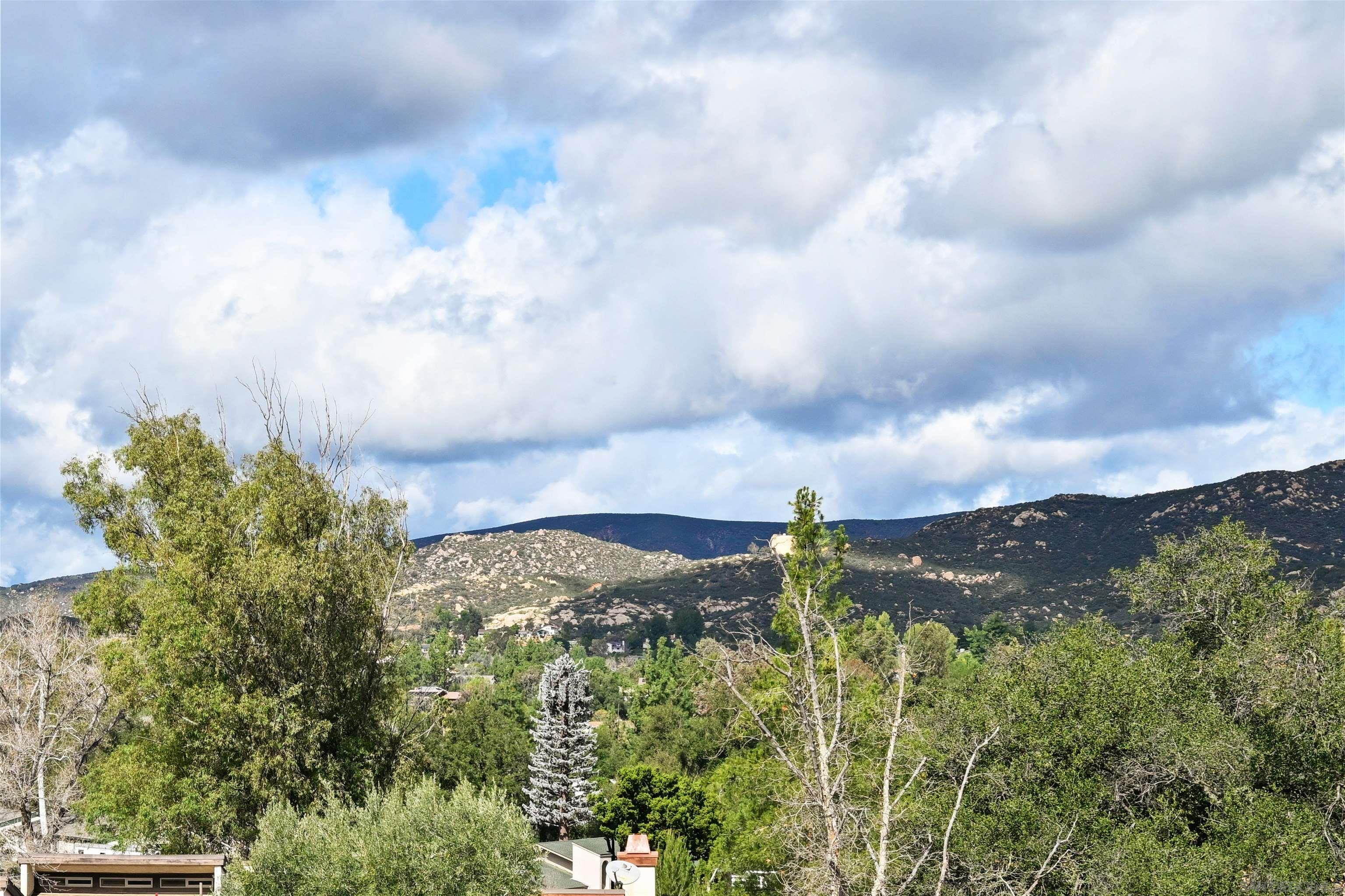 Detail Gallery Image 20 of 31 For 15823  Davis Cup Ln, Ramona,  CA 92065 - 3 Beds | 2/1 Baths