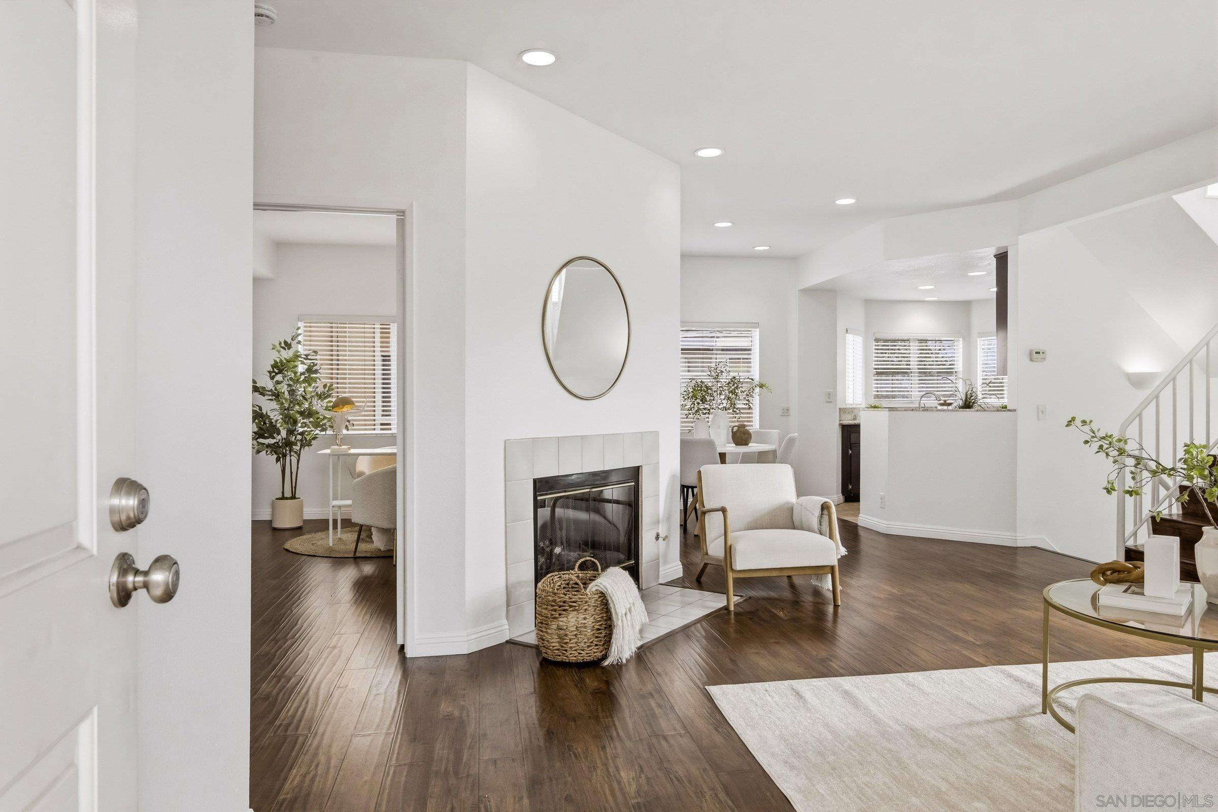 Detail Gallery Image 2 of 31 For 9980  Scripps Vista Way  #98,  San Diego,  CA 92131 - 3 Beds | 3 Baths