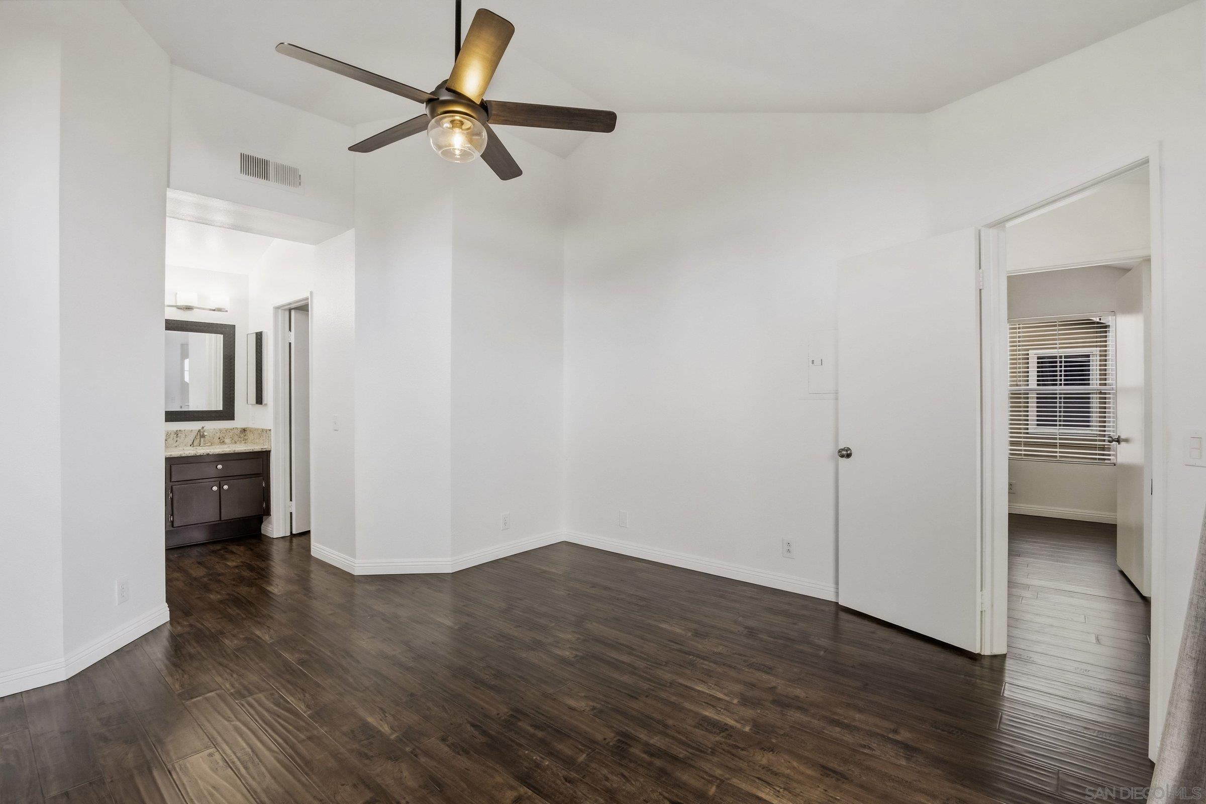 Detail Gallery Image 13 of 31 For 9980  Scripps Vista Way  #98,  San Diego,  CA 92131 - 3 Beds | 3 Baths