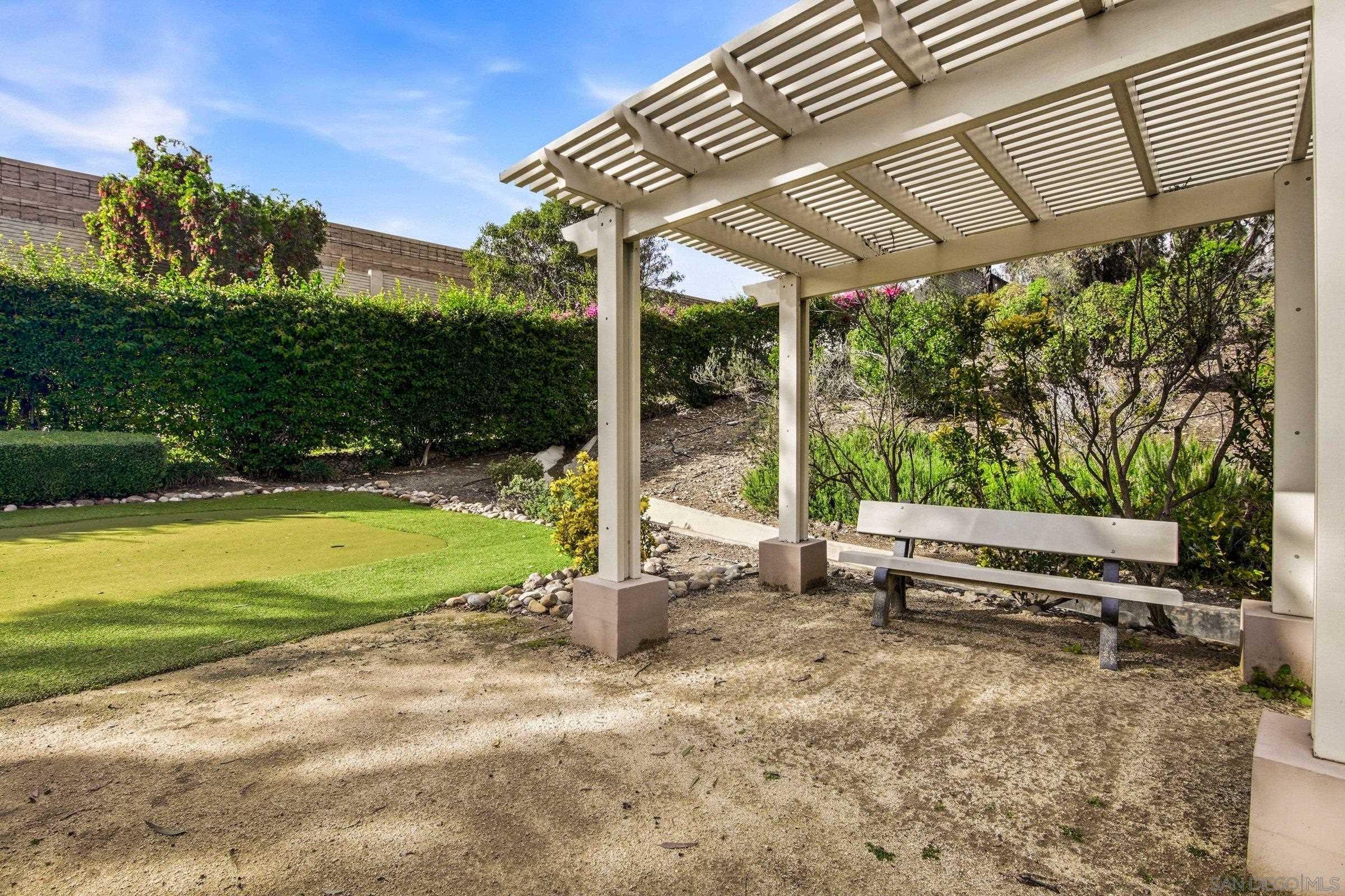 Detail Gallery Image 22 of 31 For 9980  Scripps Vista Way  #98,  San Diego,  CA 92131 - 3 Beds | 3 Baths