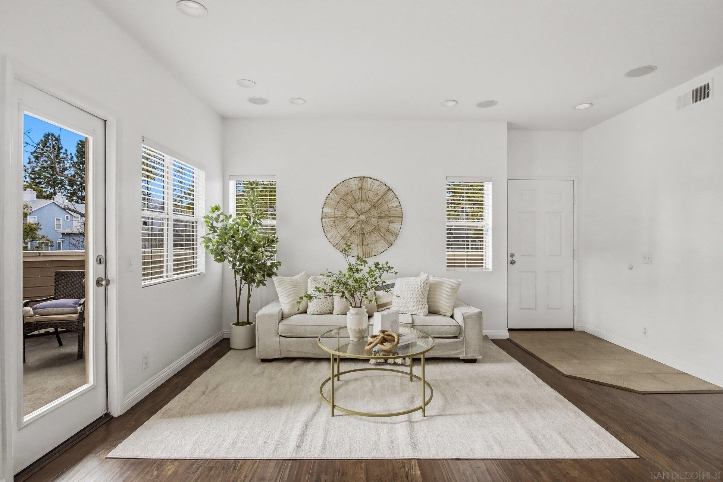 Detail Gallery Image 4 of 31 For 9980  Scripps Vista Way  #98,  San Diego,  CA 92131 - 3 Beds | 3 Baths