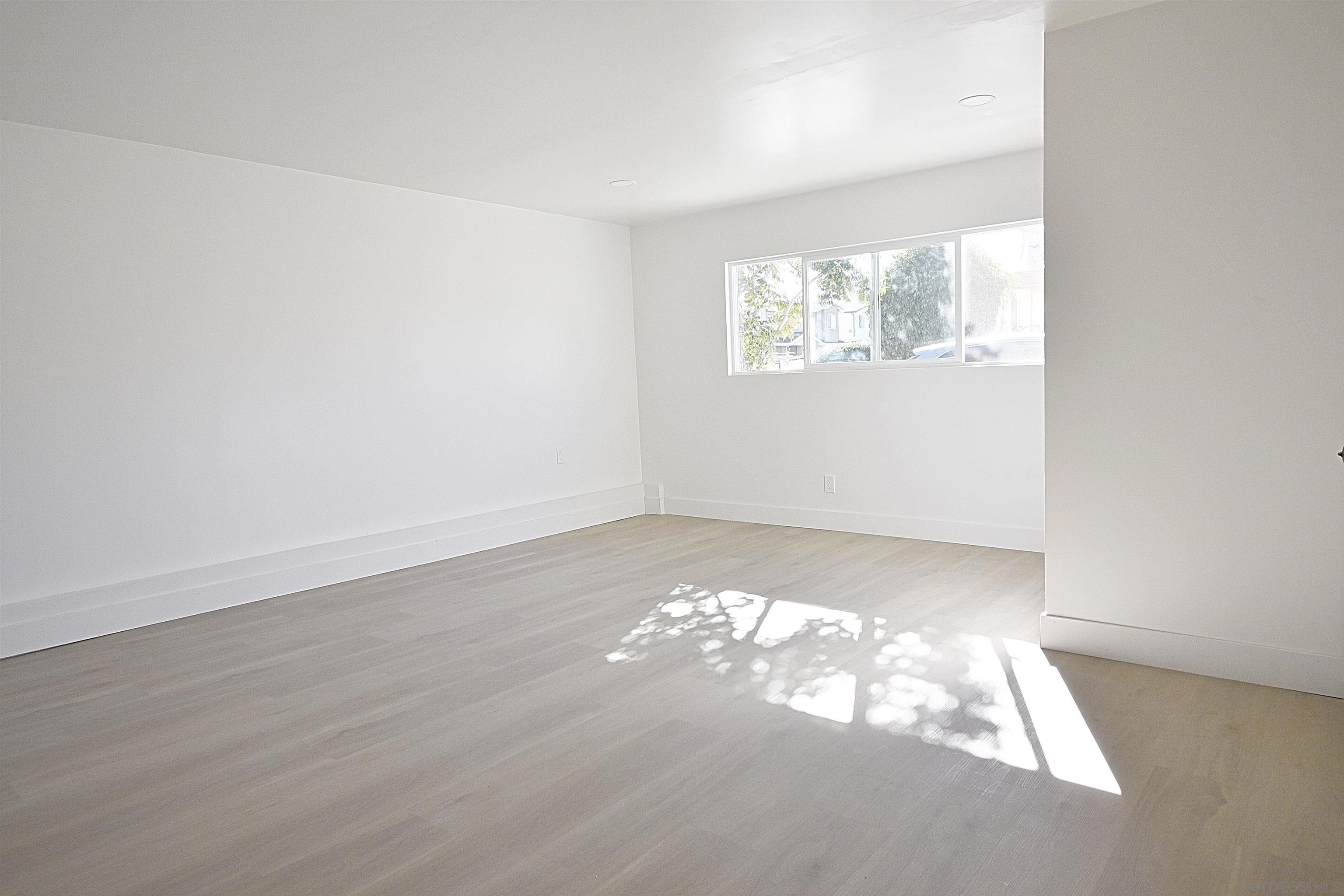 Detail Gallery Image 18 of 44 For 4646  Coconino Way, San Diego,  CA 92117 - 4 Beds | 3 Baths